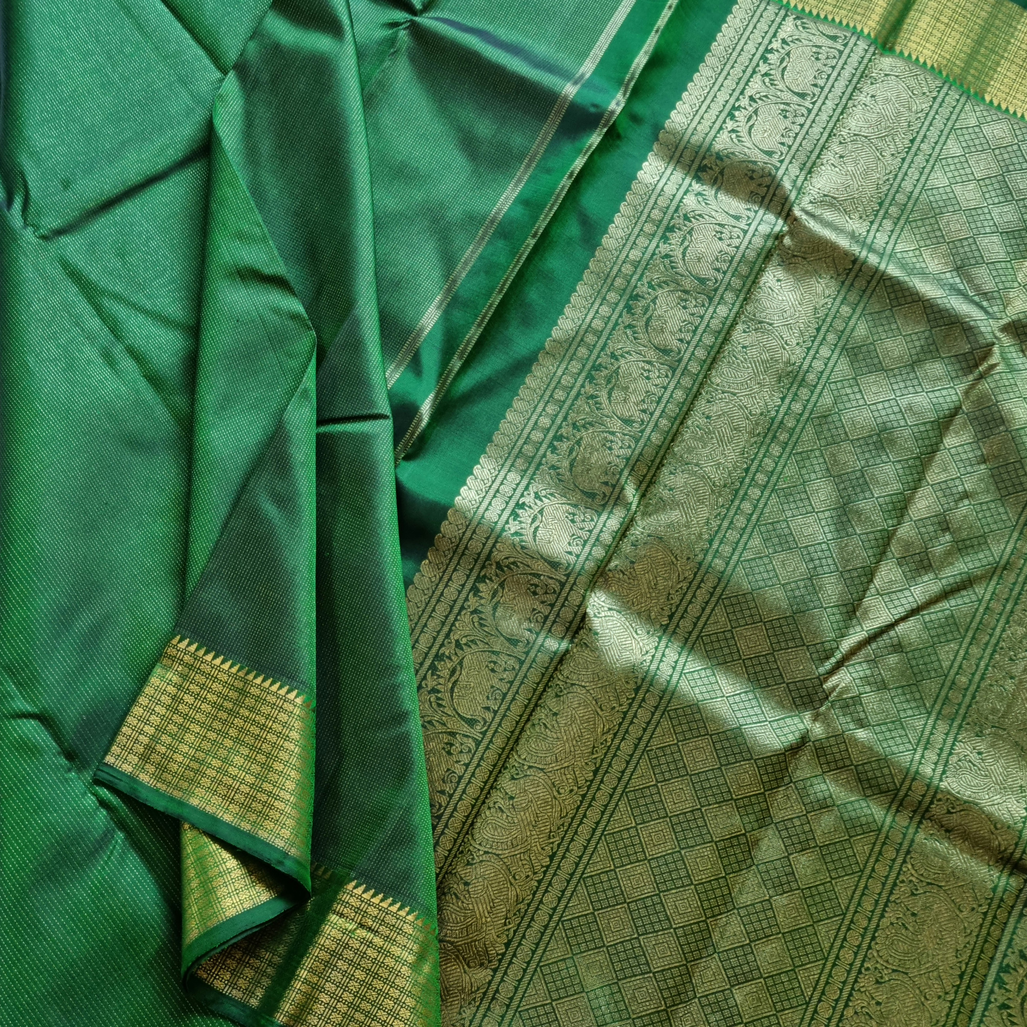 Kanjivaram Silk gorgeous green Oosivanam