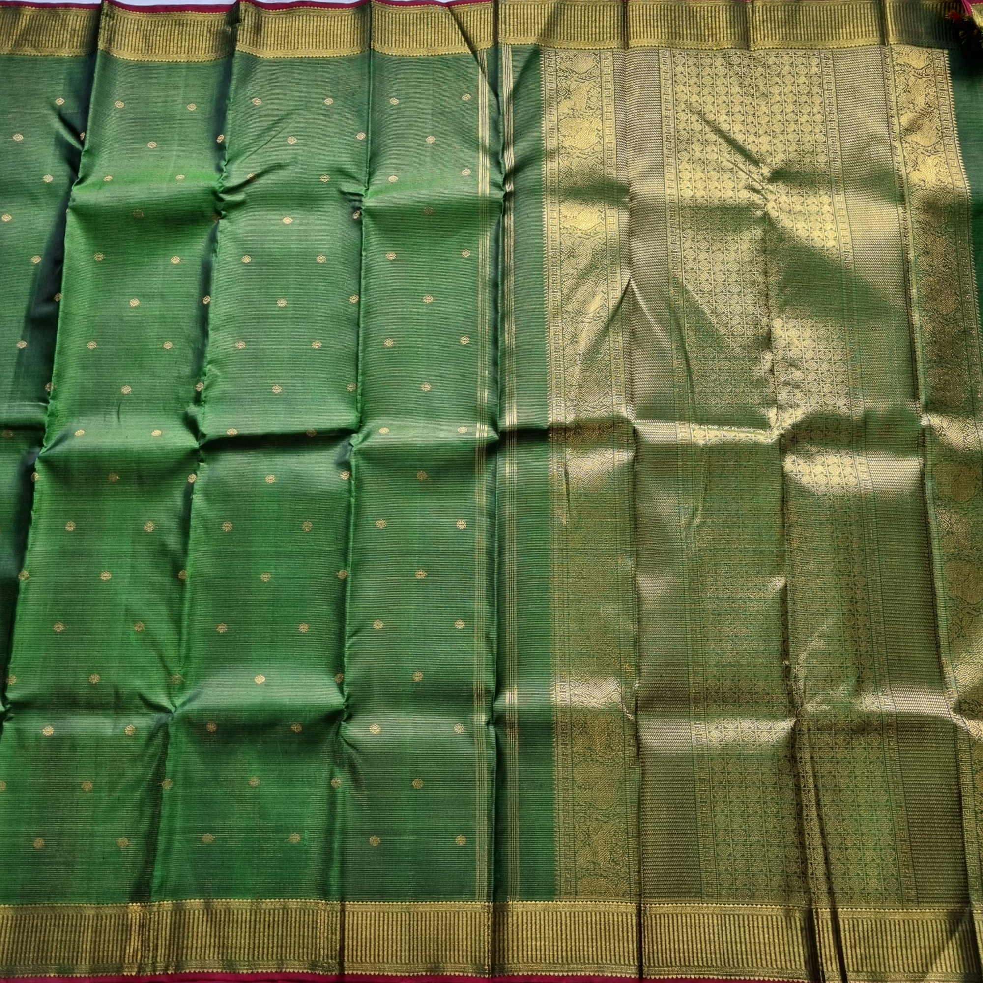 Kanjivaram Silk Vaira Oosi green