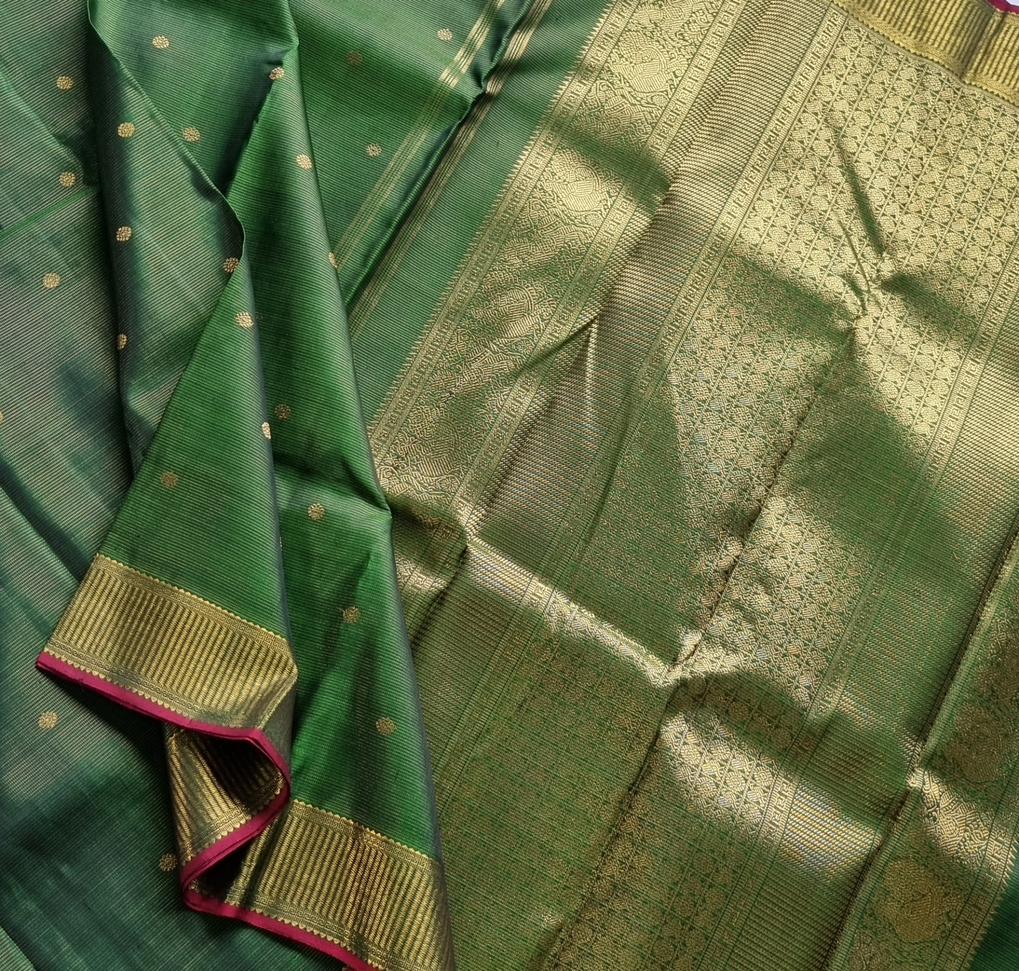 Kanjivaram Silk Vaira Oosi green
