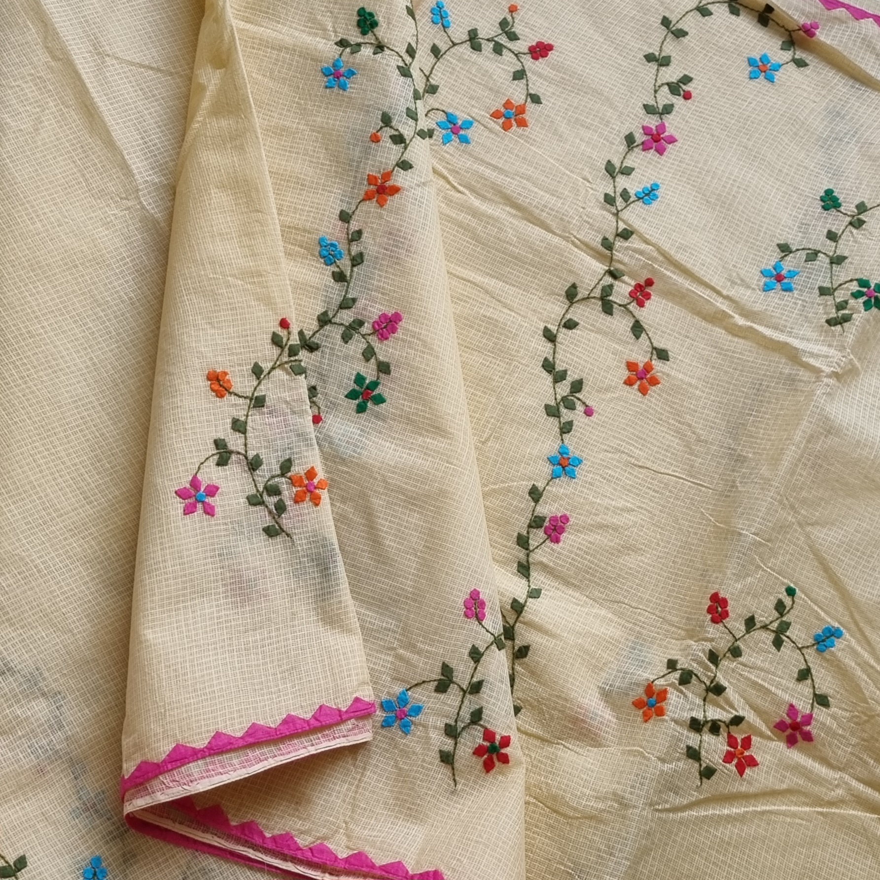 Rangeeli - multicolor Phool patti ka kaam X beige Kota