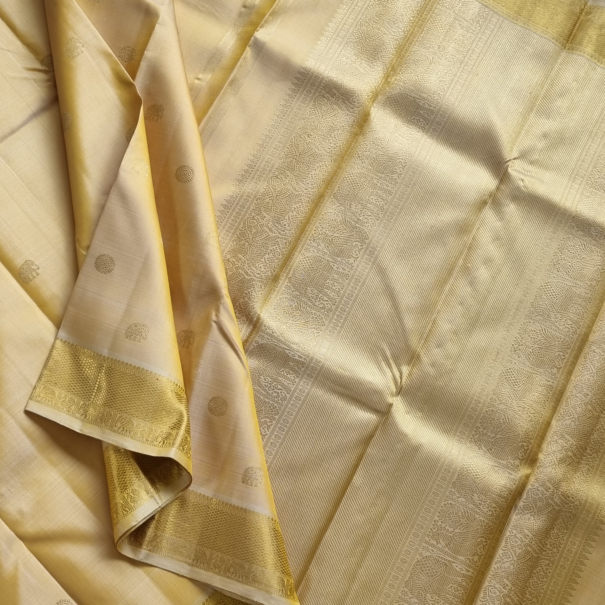 Kanjivaram Silk golden  with buttas