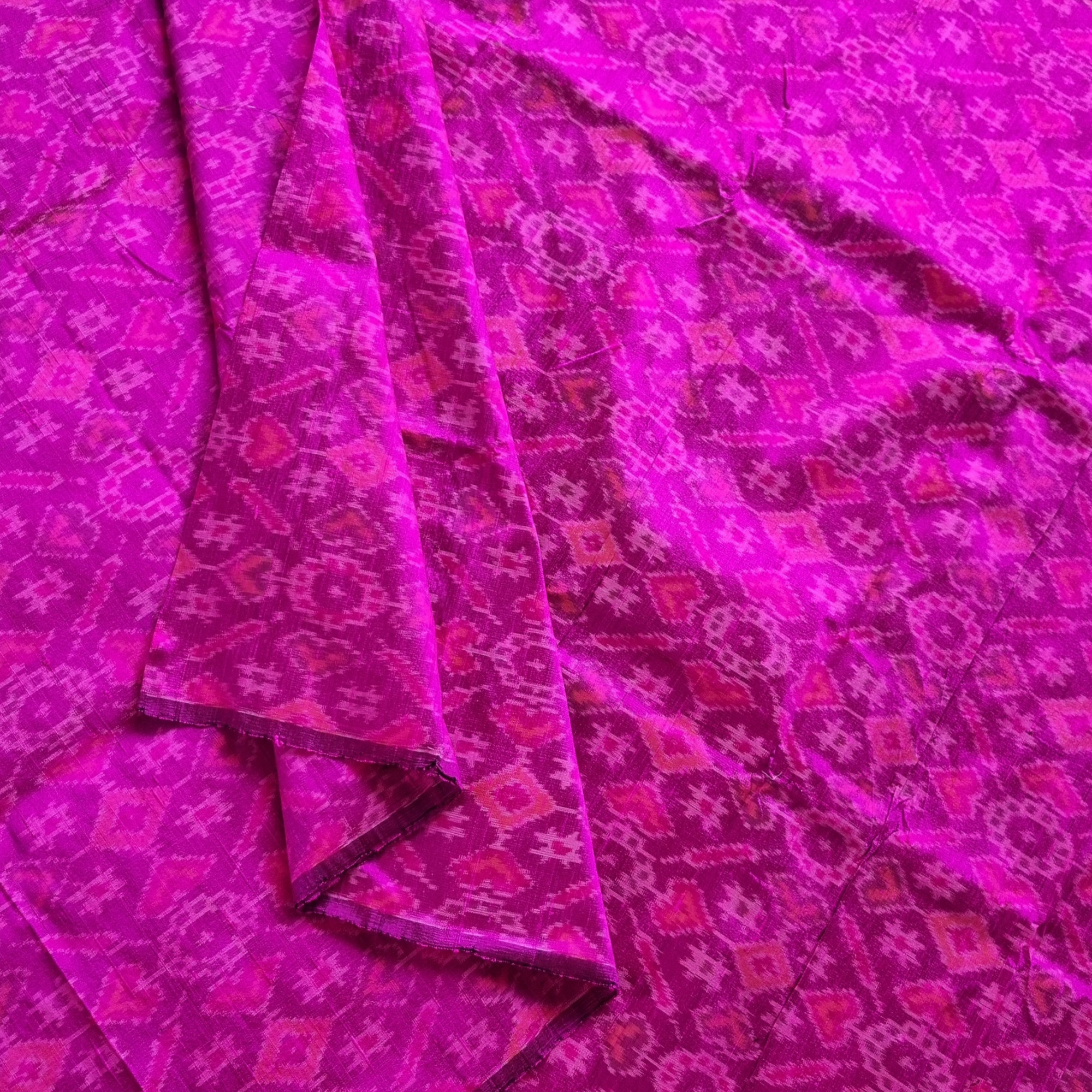 YARDAGE - Raw silk Ikat pink