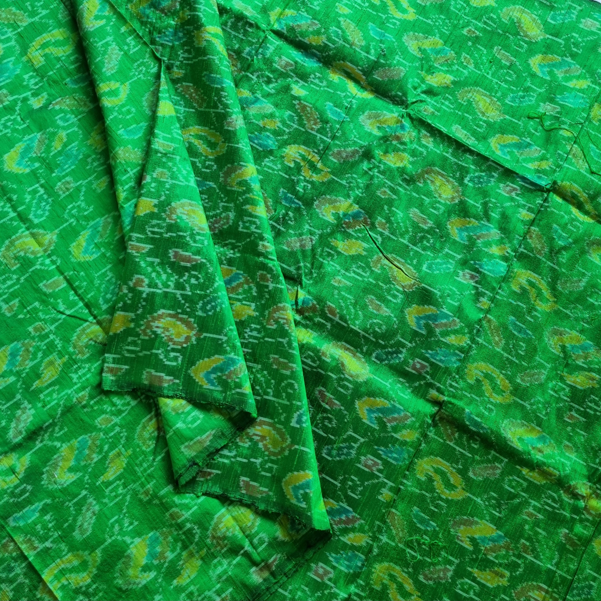 YARDAGE - Raw silk Ikat green