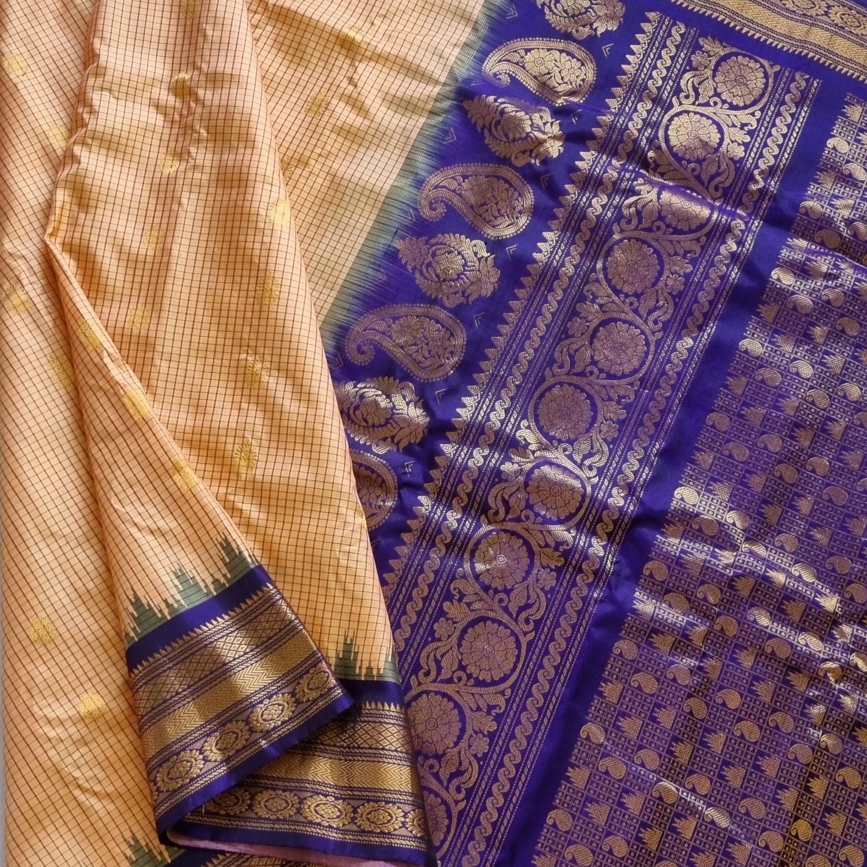 Gadwal Silk light orange