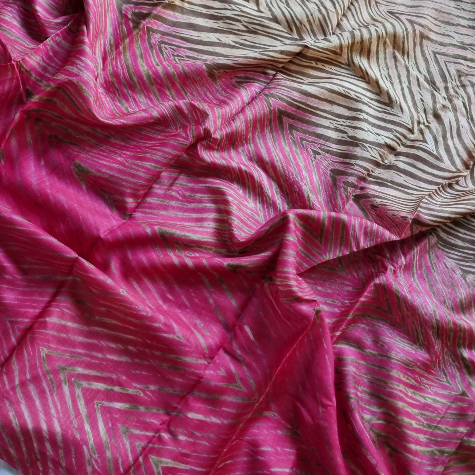 Arashi Shibori ombre tussar saree