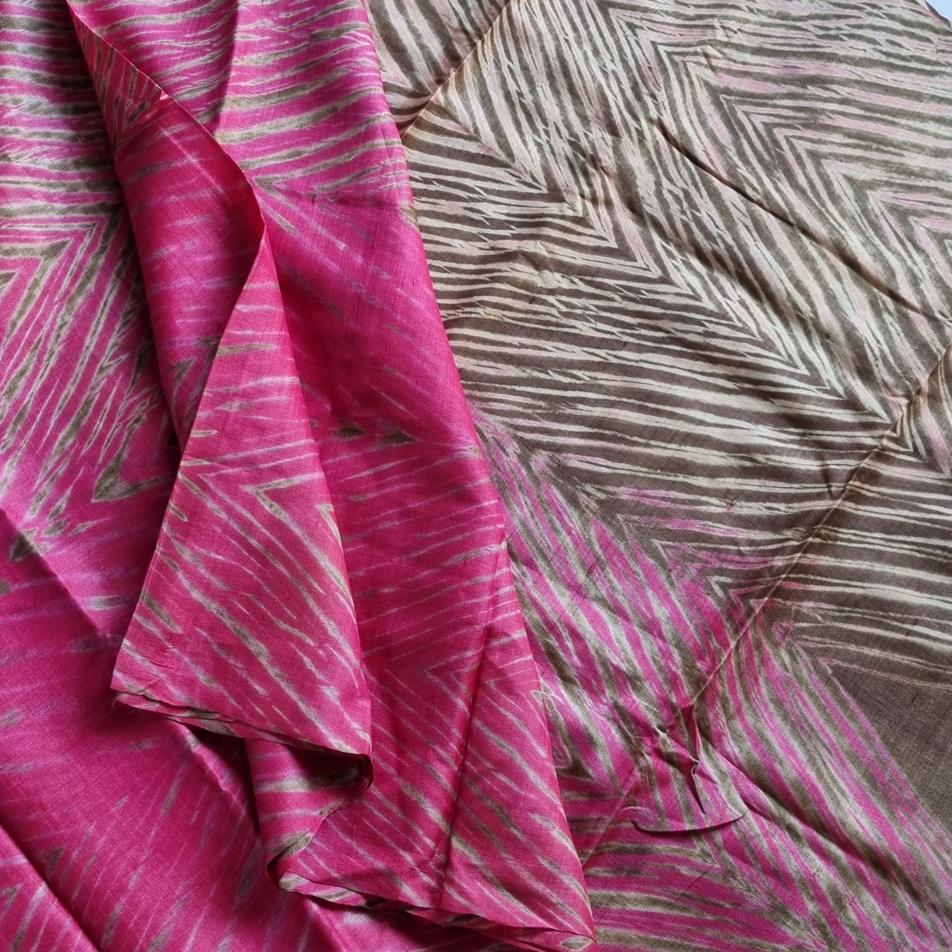 Arashi Shibori ombre tussar saree