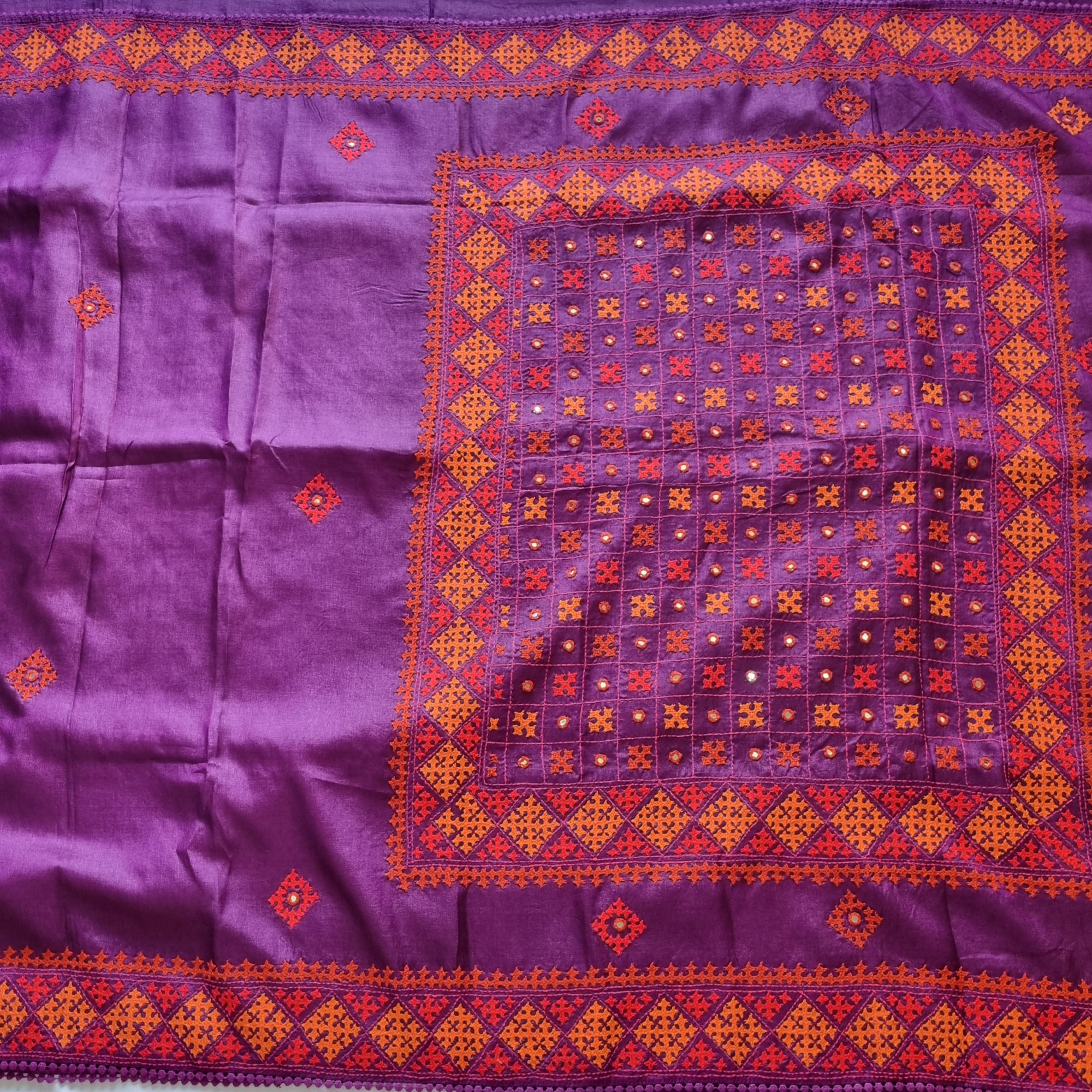 Tussar Baigani Kutch work