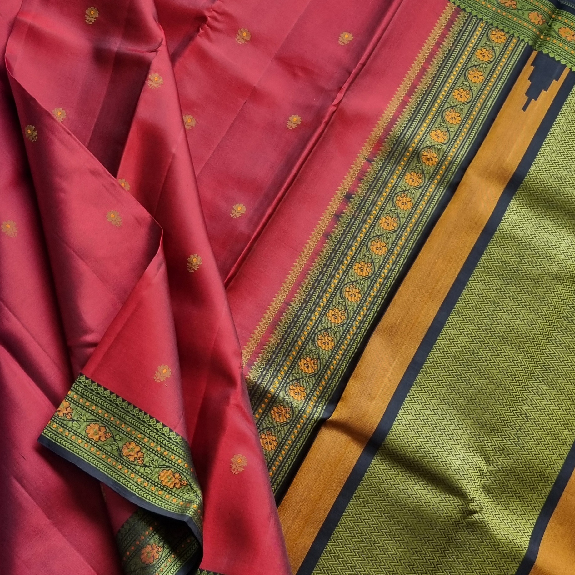 Kanjivaram Silk maroon threadwork