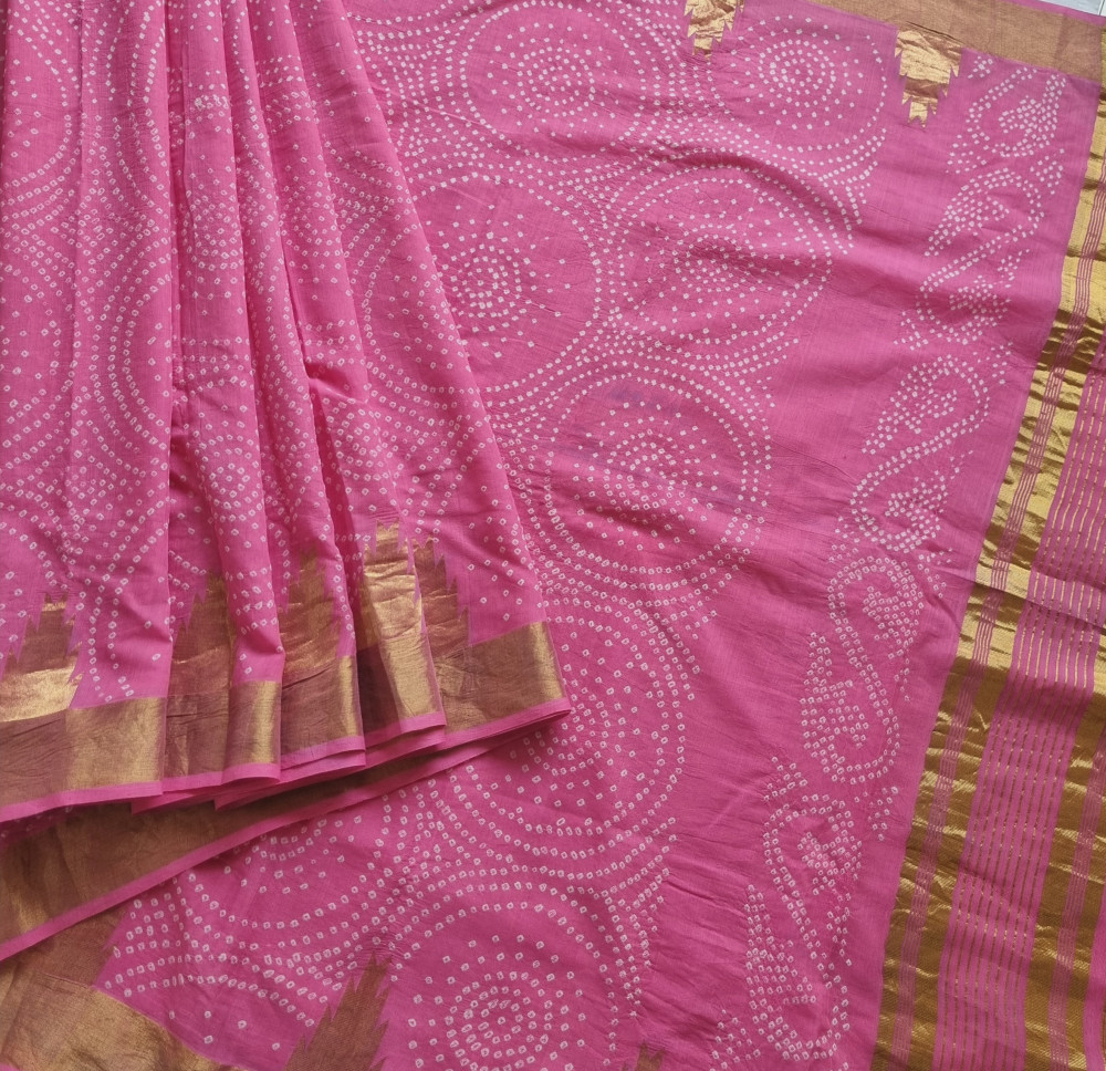 Image of Bandhani X Kerala Kasavu