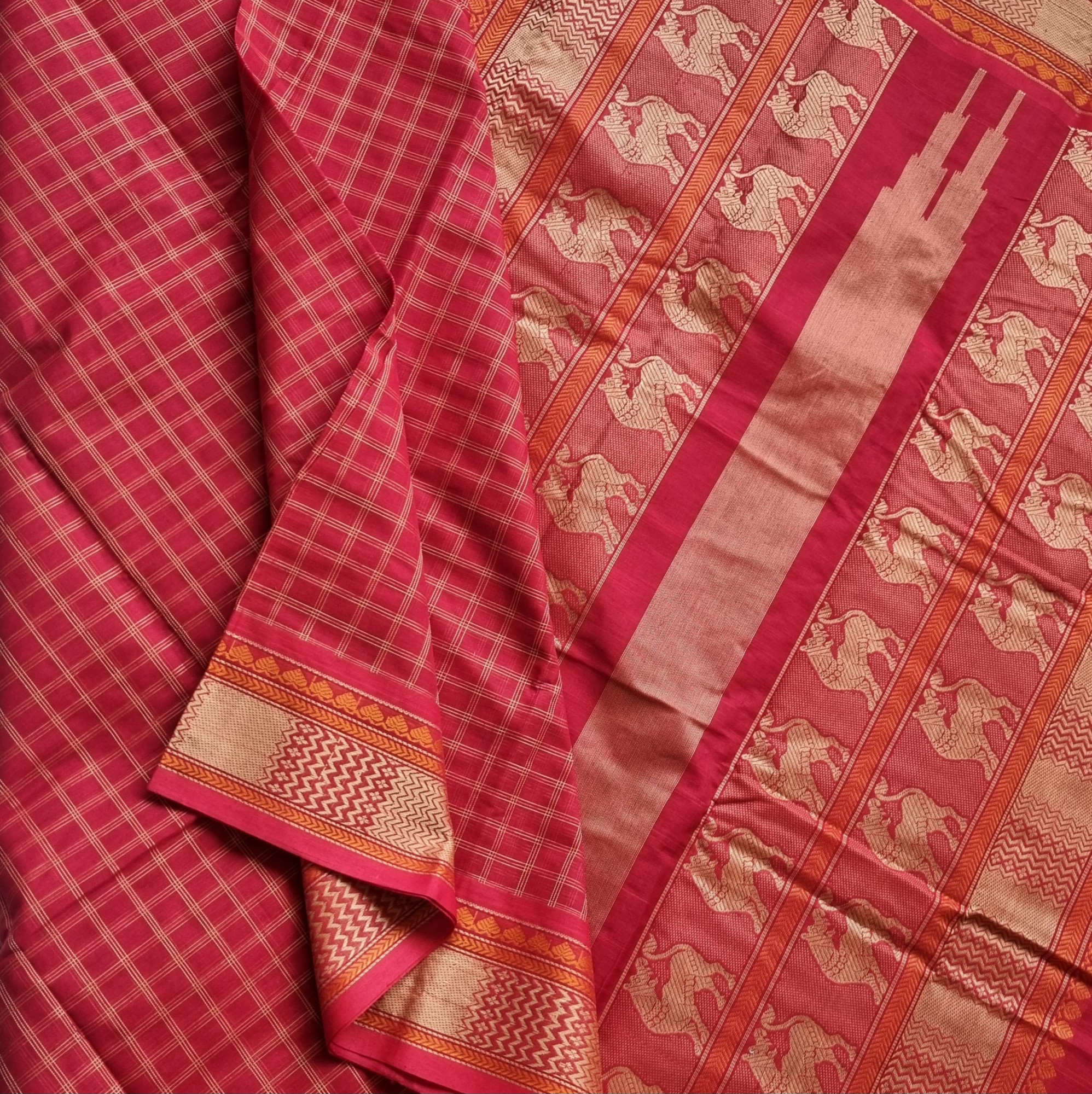Kanchi Cotton red checked with Yali on pallu