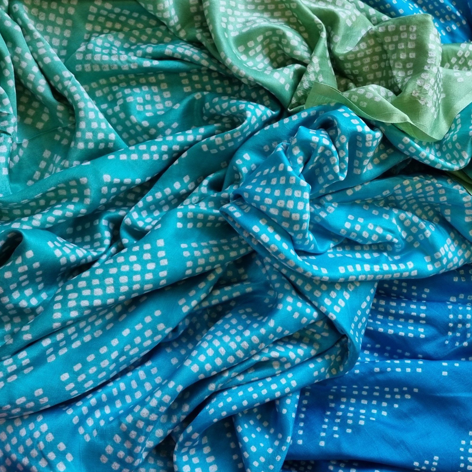 Handcrafted Bandhani Gajji Silk exclusive ombre