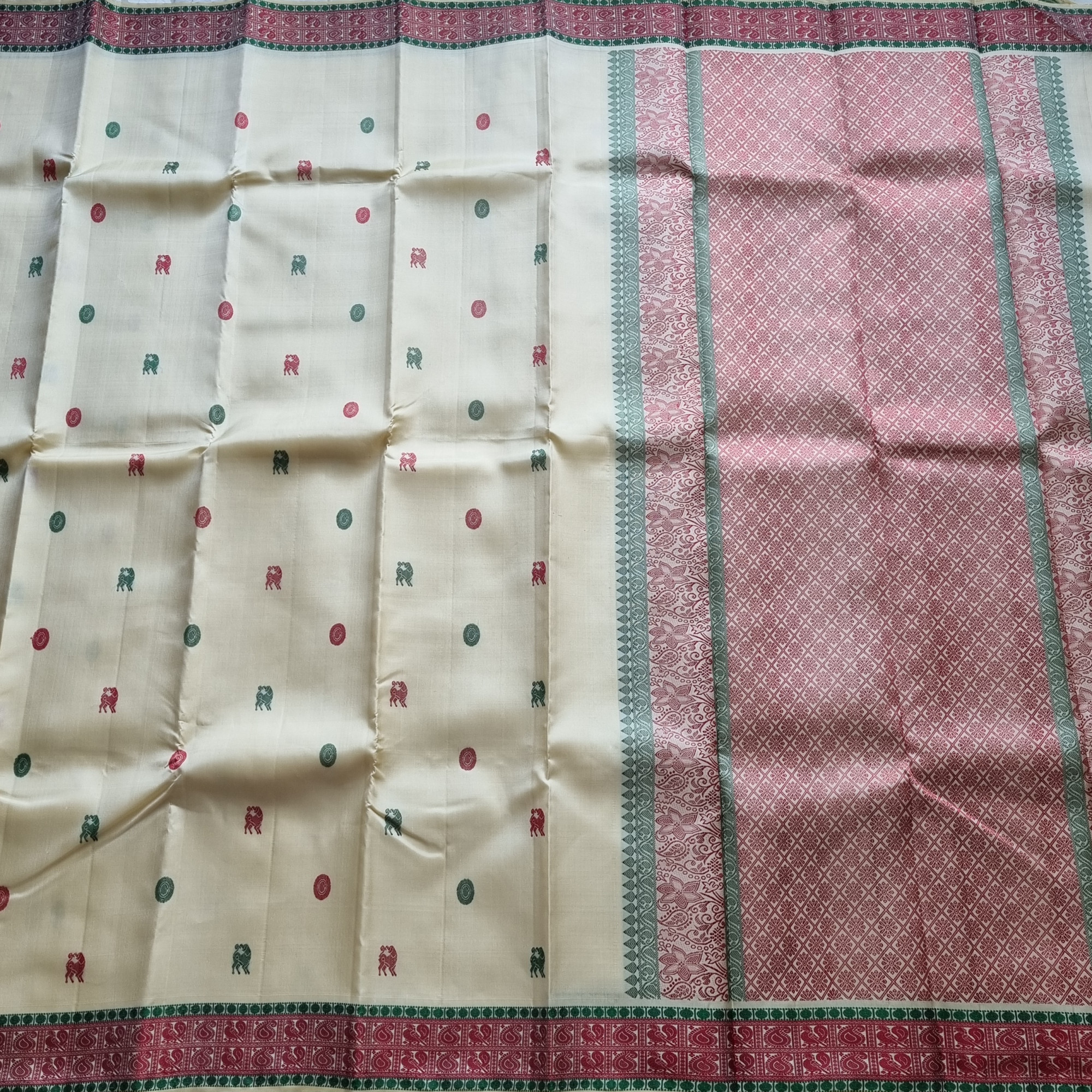 Kanjivaram silk cream threadwork