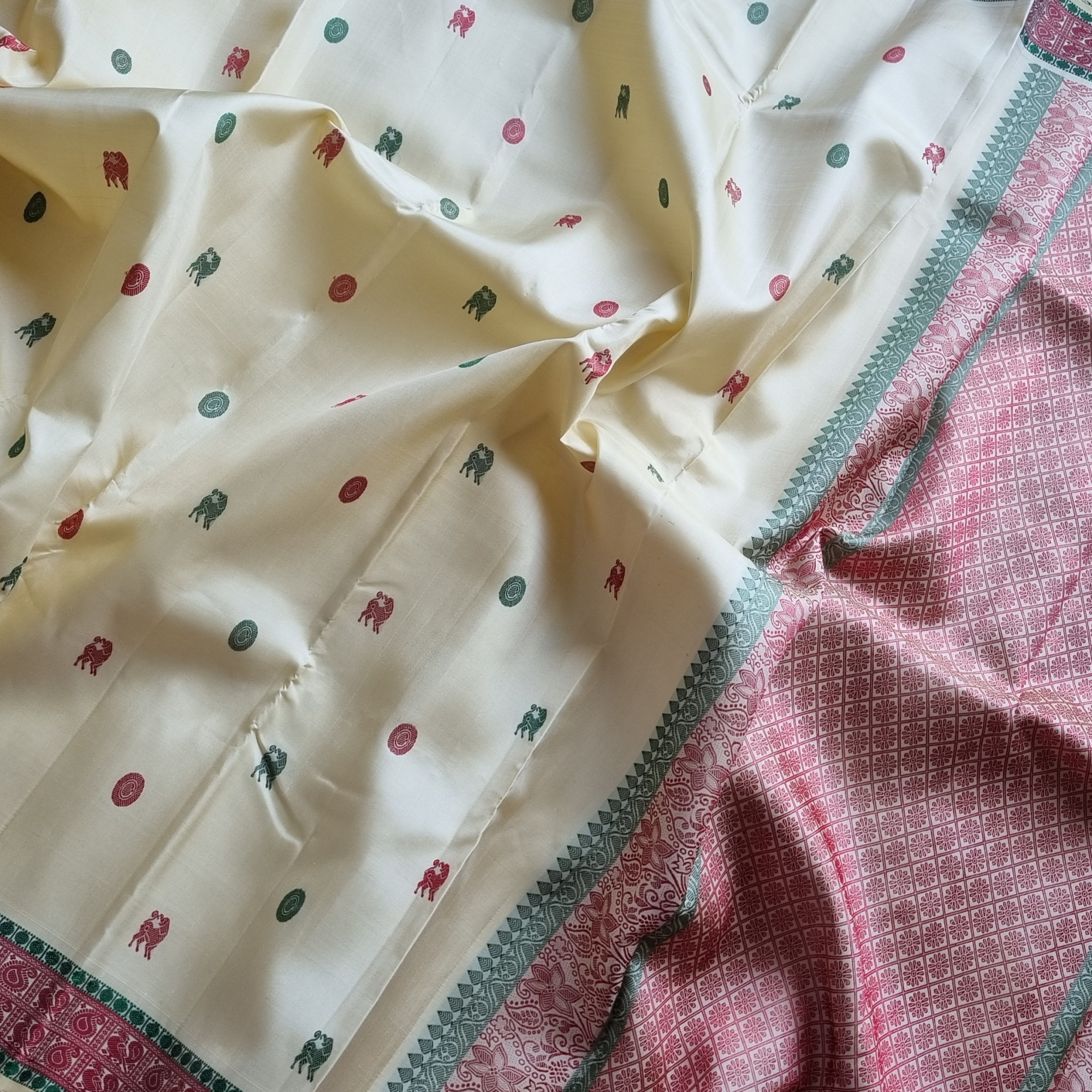 Kanjivaram silk cream threadwork