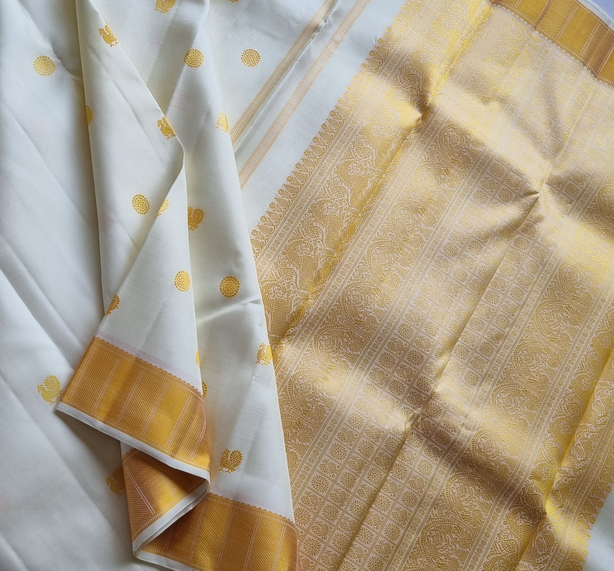 Kanjivaram silk cream threadwork