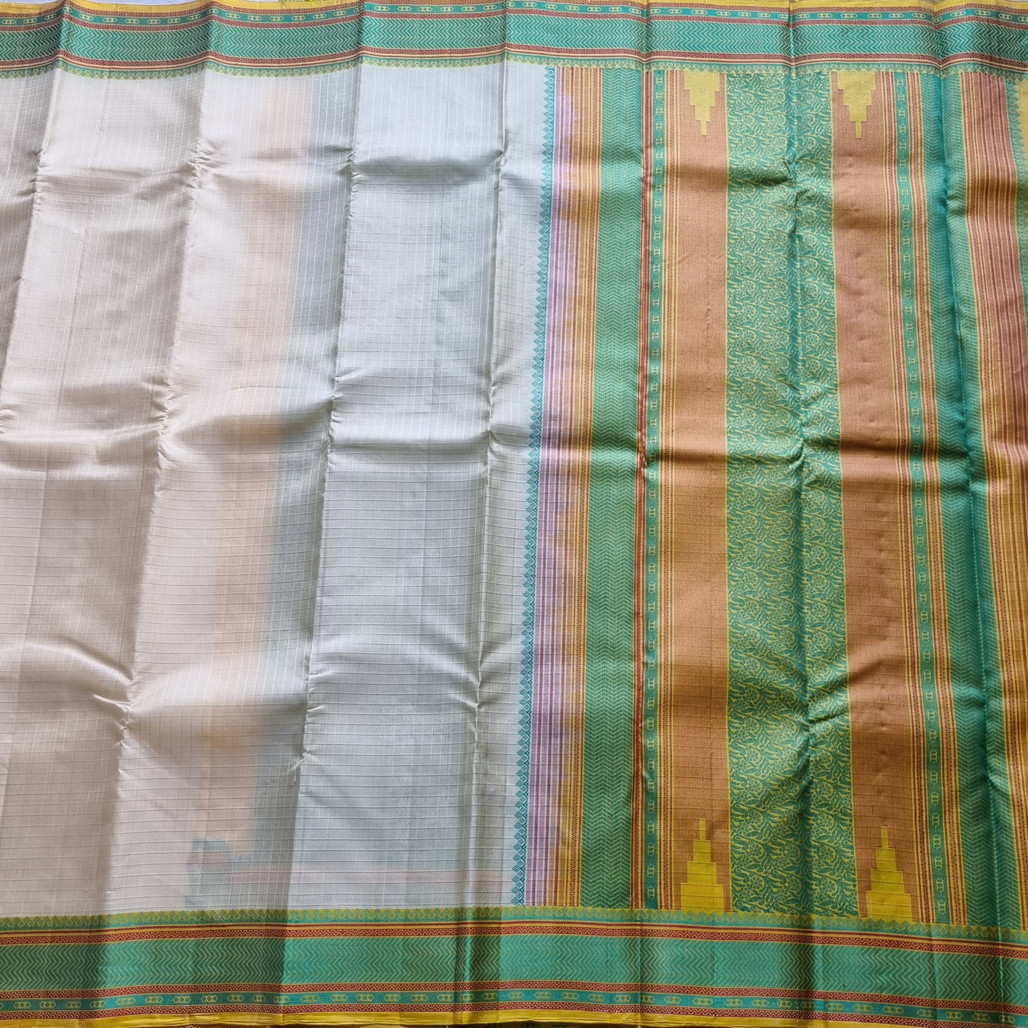 Kanjivaram Silk cream threadwork