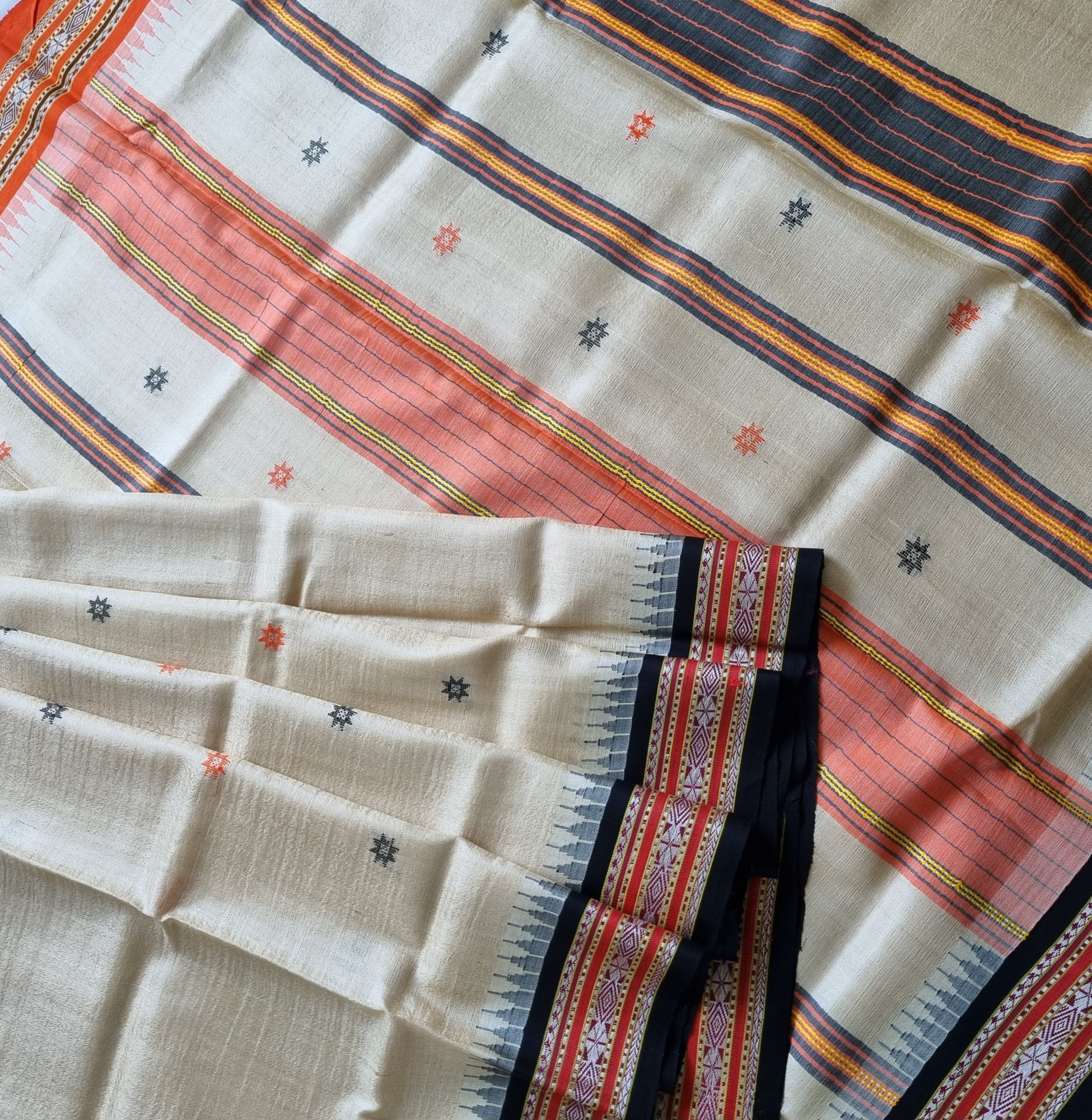 Vidarbha tasar Karvati kinar Ganga Jamuna with buttas