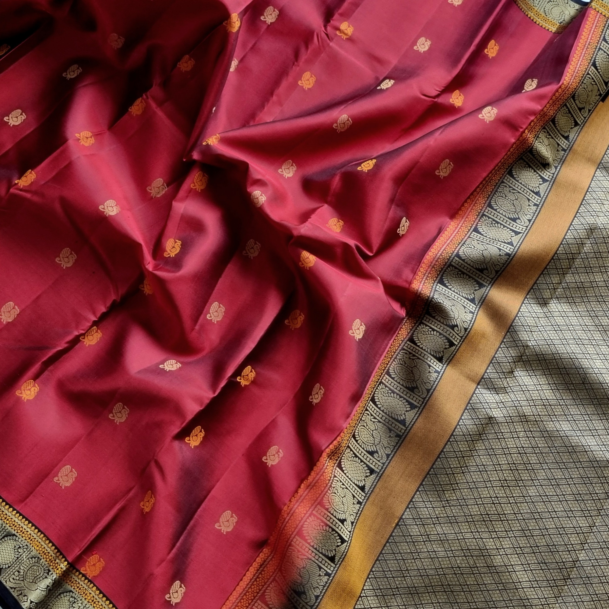 Kanjivaram Silk maroon threadwork