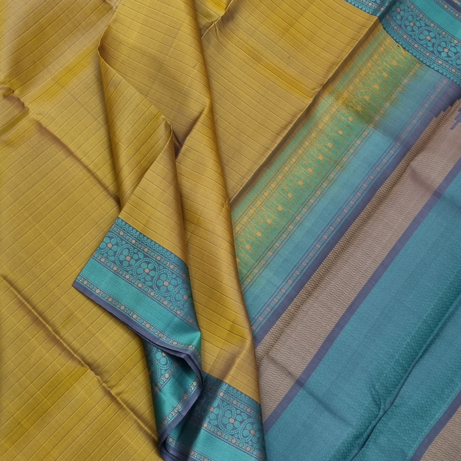 Kanjivaram Silk subtle green Meenakari threadwork