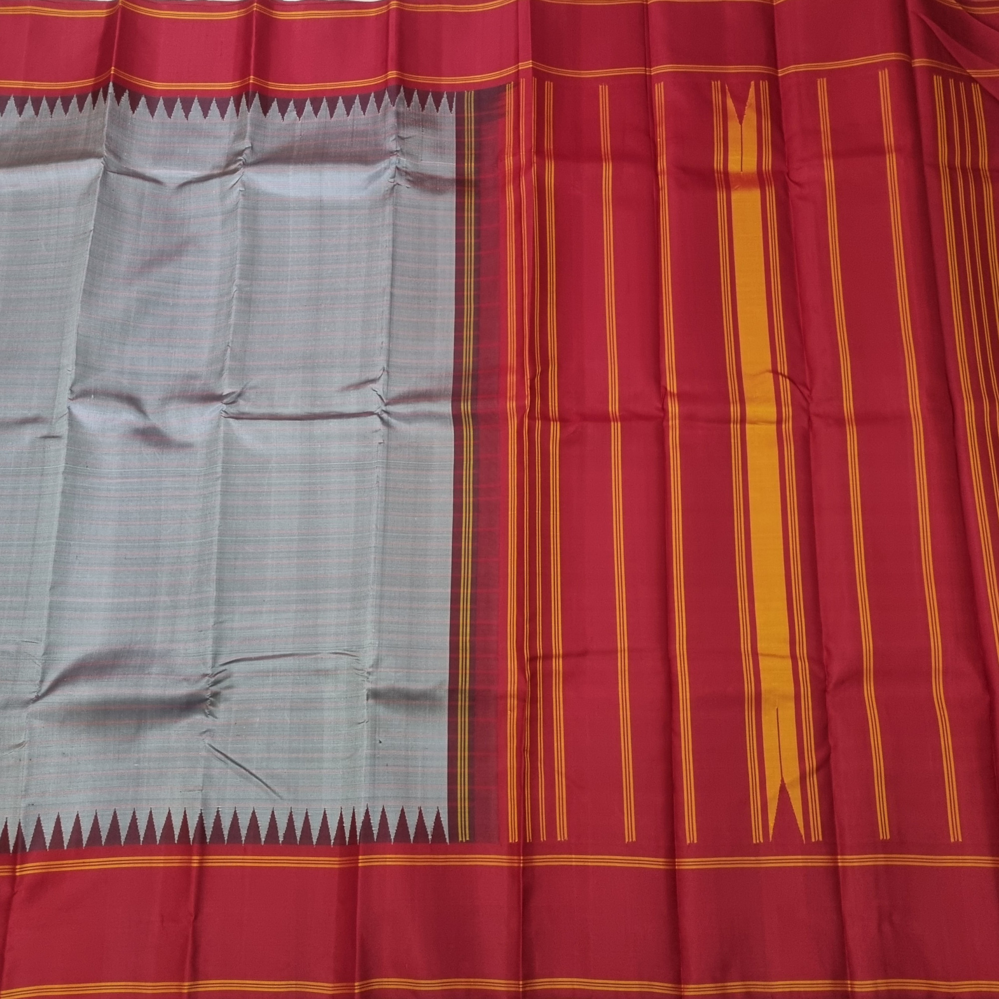 Kanjivaram Silk Korvai graceful grey