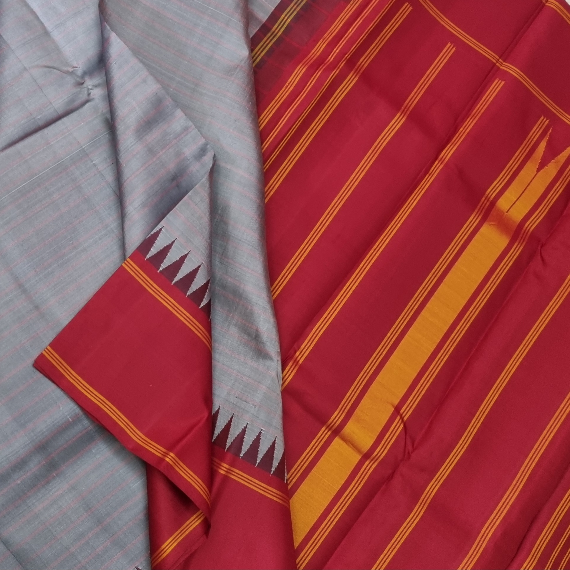 Kanjivaram Silk Korvai graceful grey