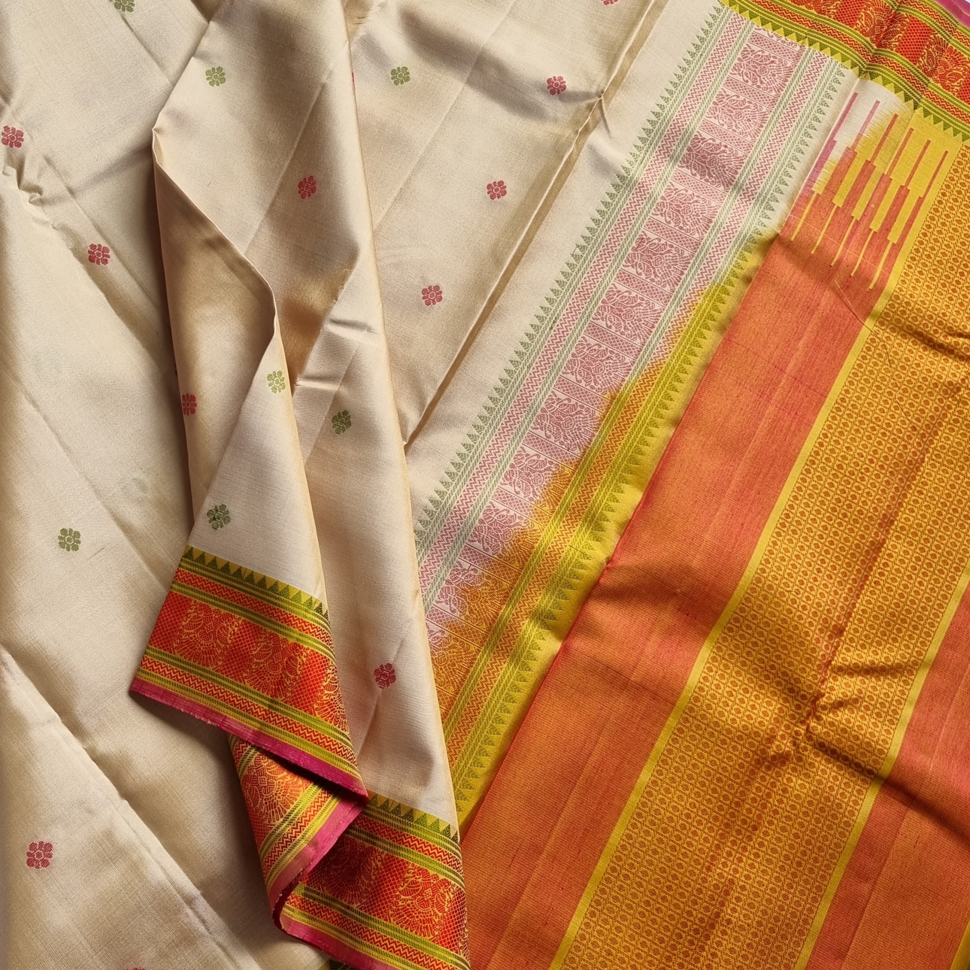 Kanjivaram Silk beige threadwork