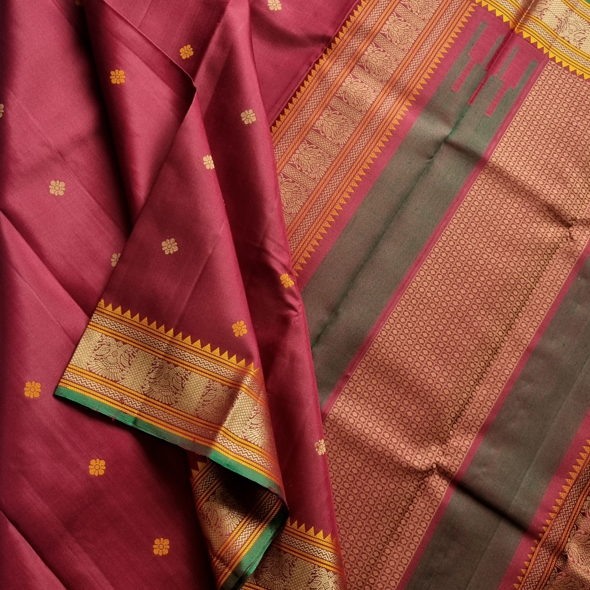 Kanjivaram Silk maroon threadwork
