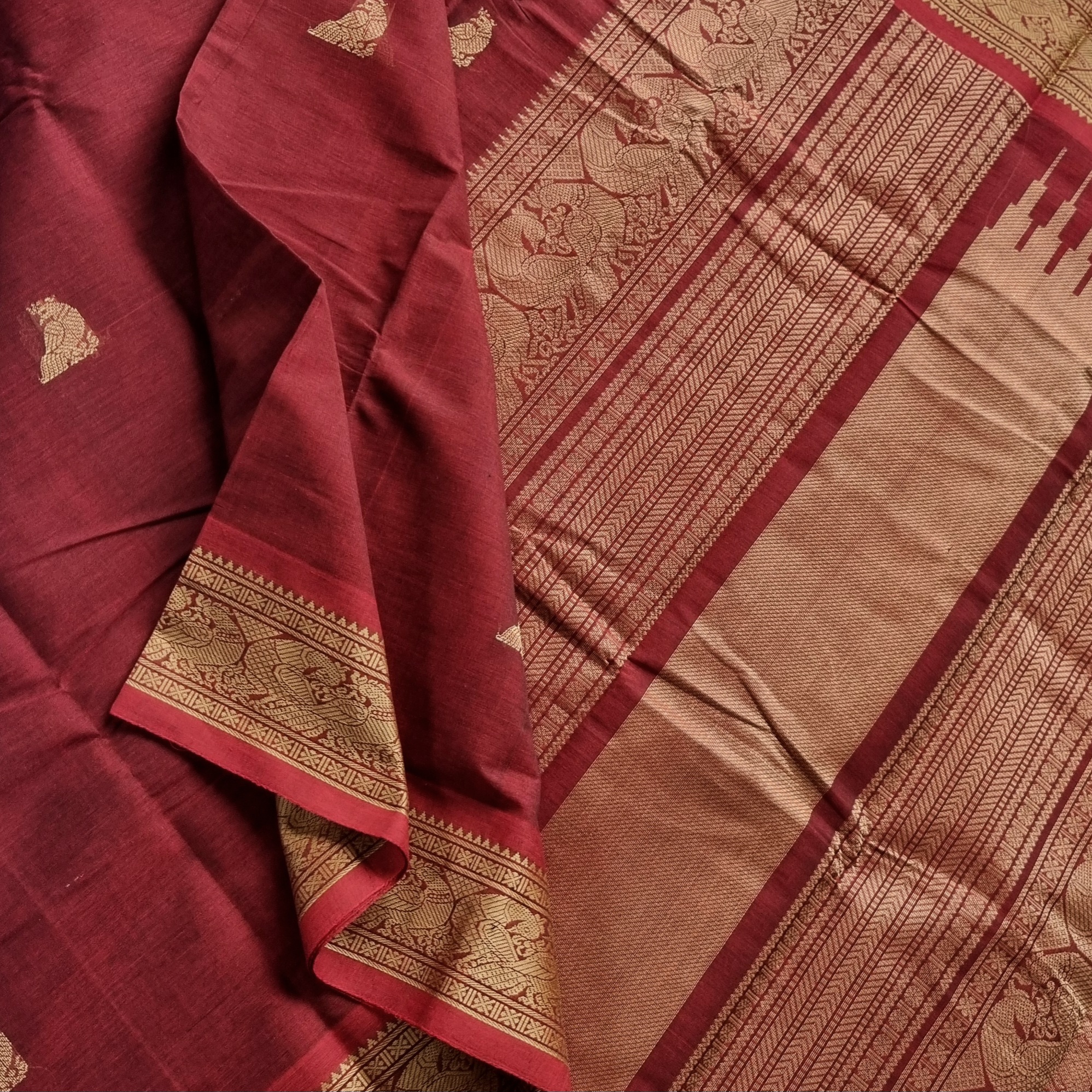 Kanchi cotton arakku
