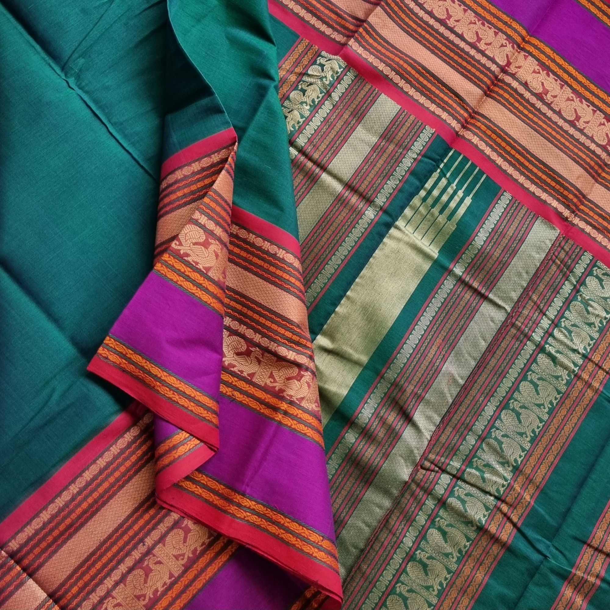 Manthulir  Kanchi cotton with Annam borders