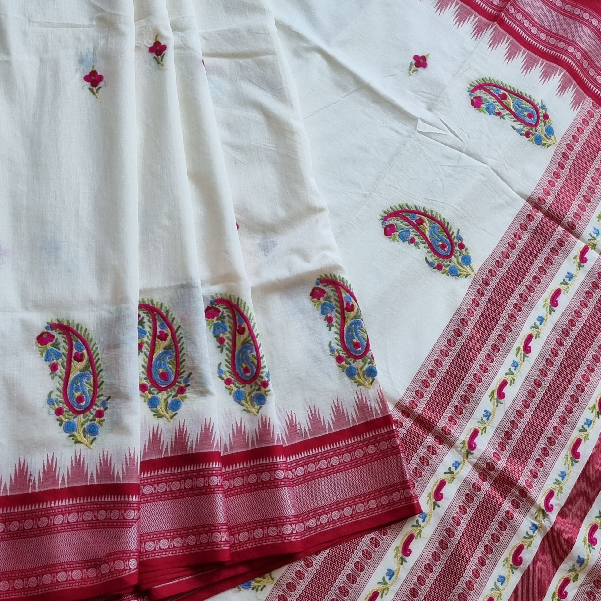 Aari X Kanchi Cotton body with Korvai Silk Borders