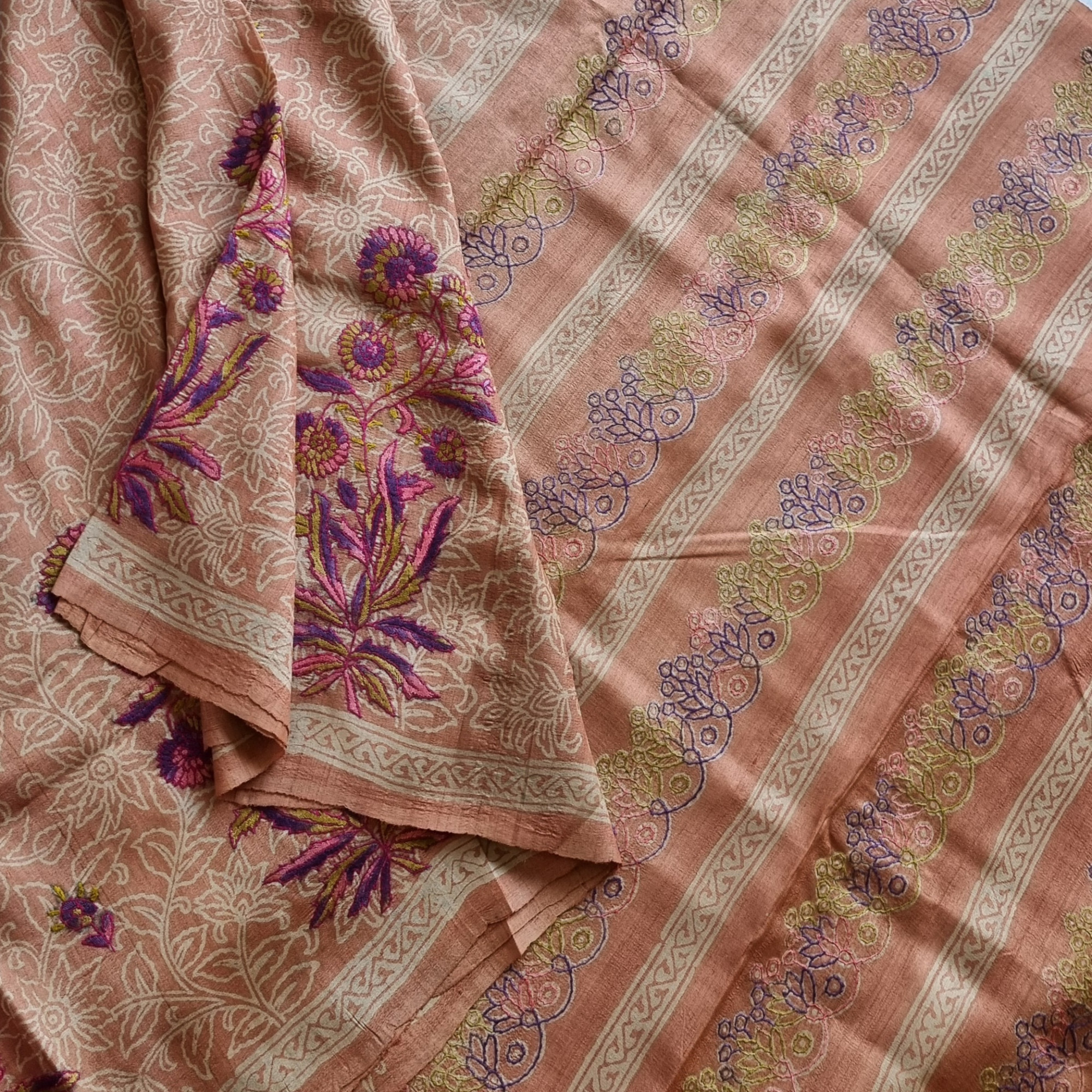 Kashmiri Sozni X block printed tasar