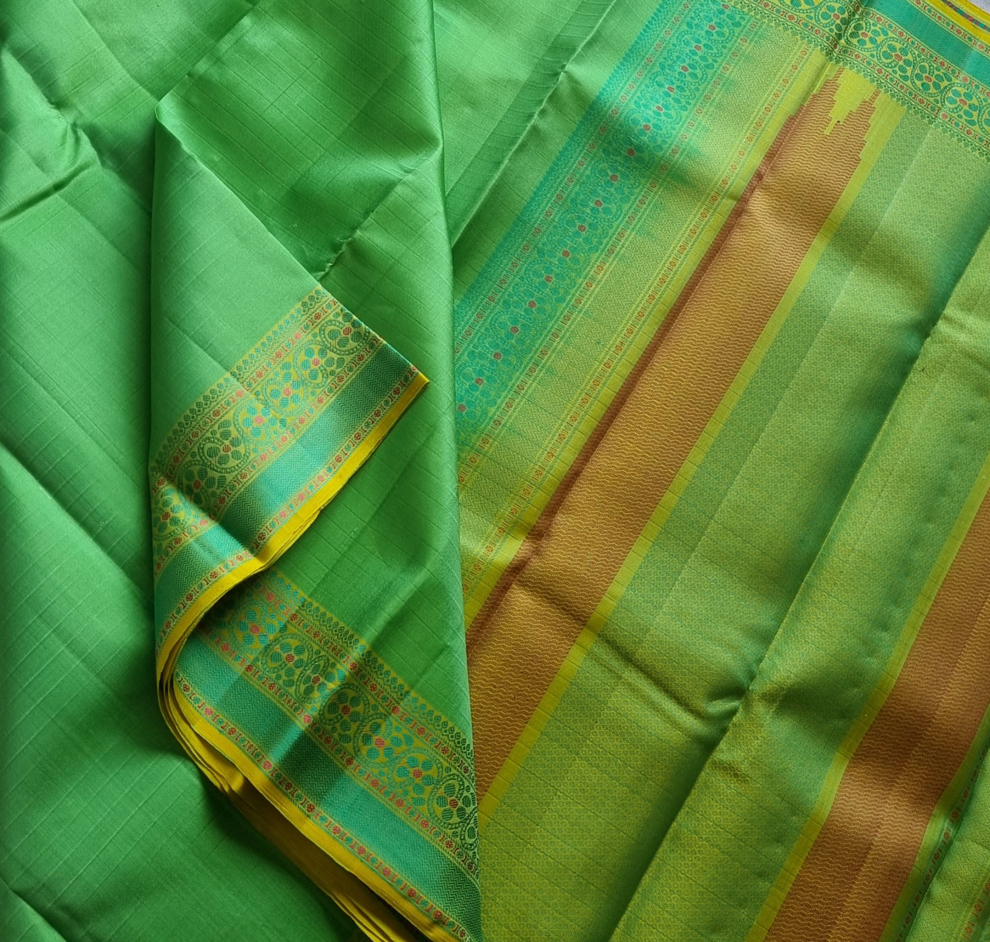 Kanjivaram Silk green Meenakari threadwork
