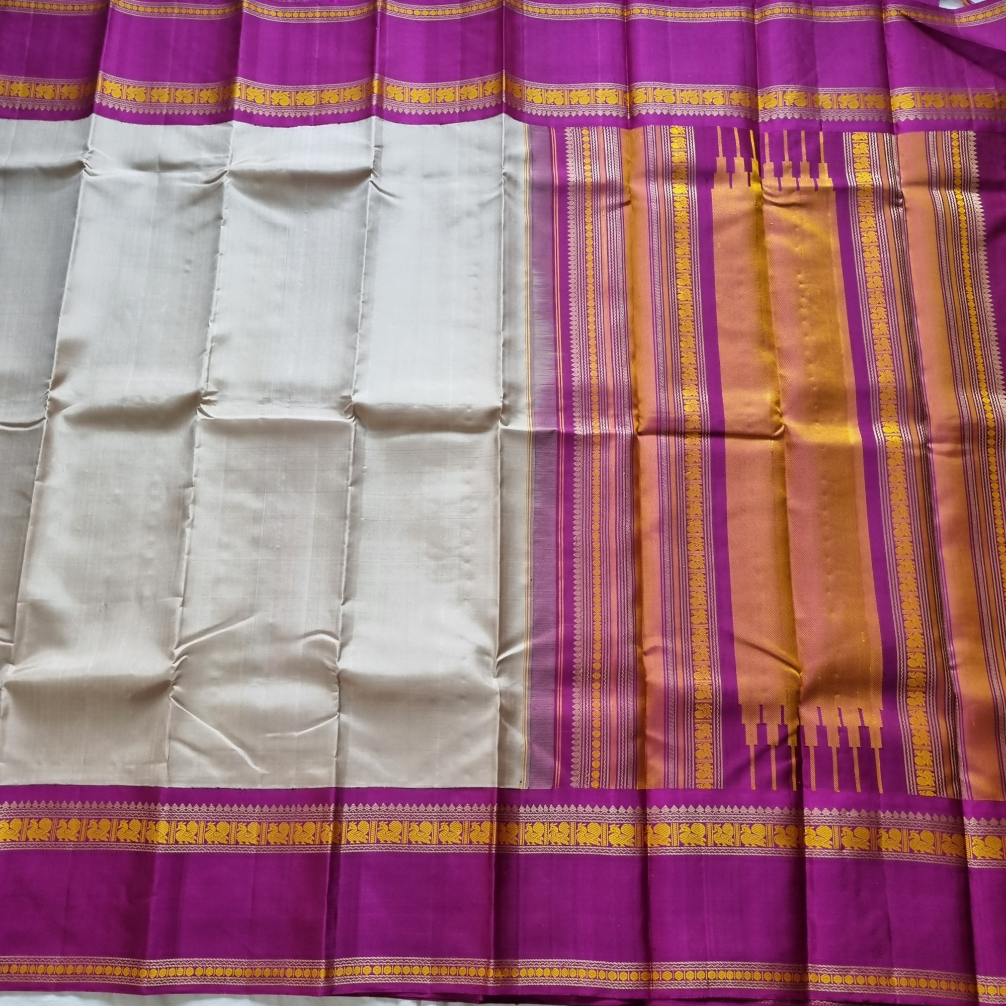 Kanjivaram Silk beige pearl magenta Korvai threadwork