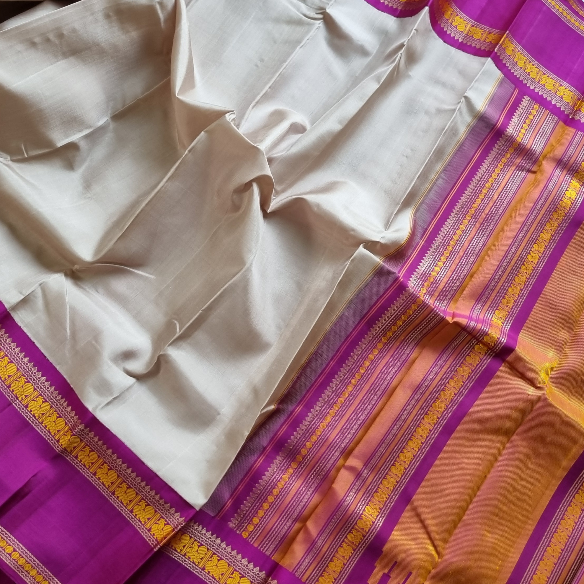 Kanjivaram Silk beige pearl magenta Korvai threadwork