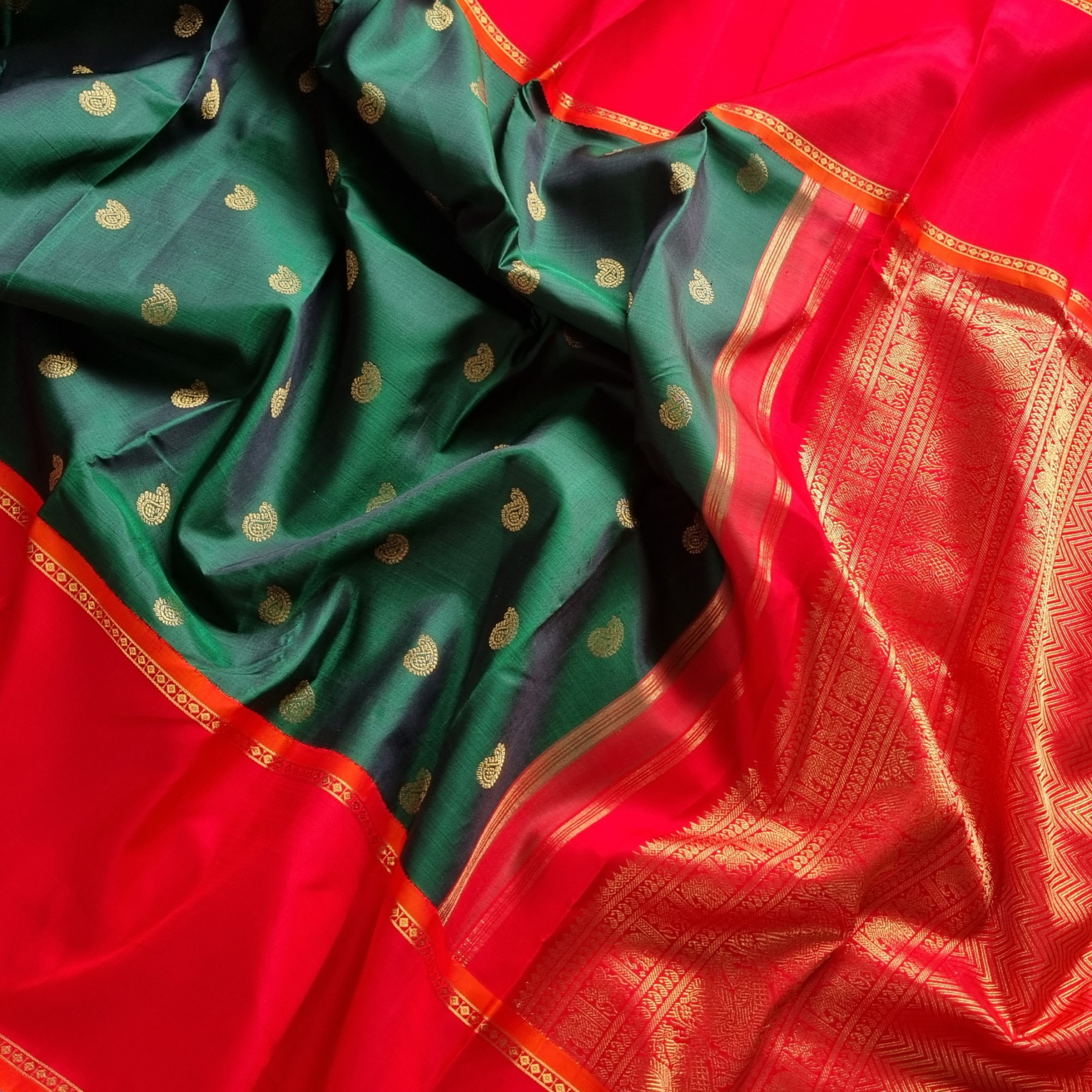 Kanjivaram Silk green and red Korvai