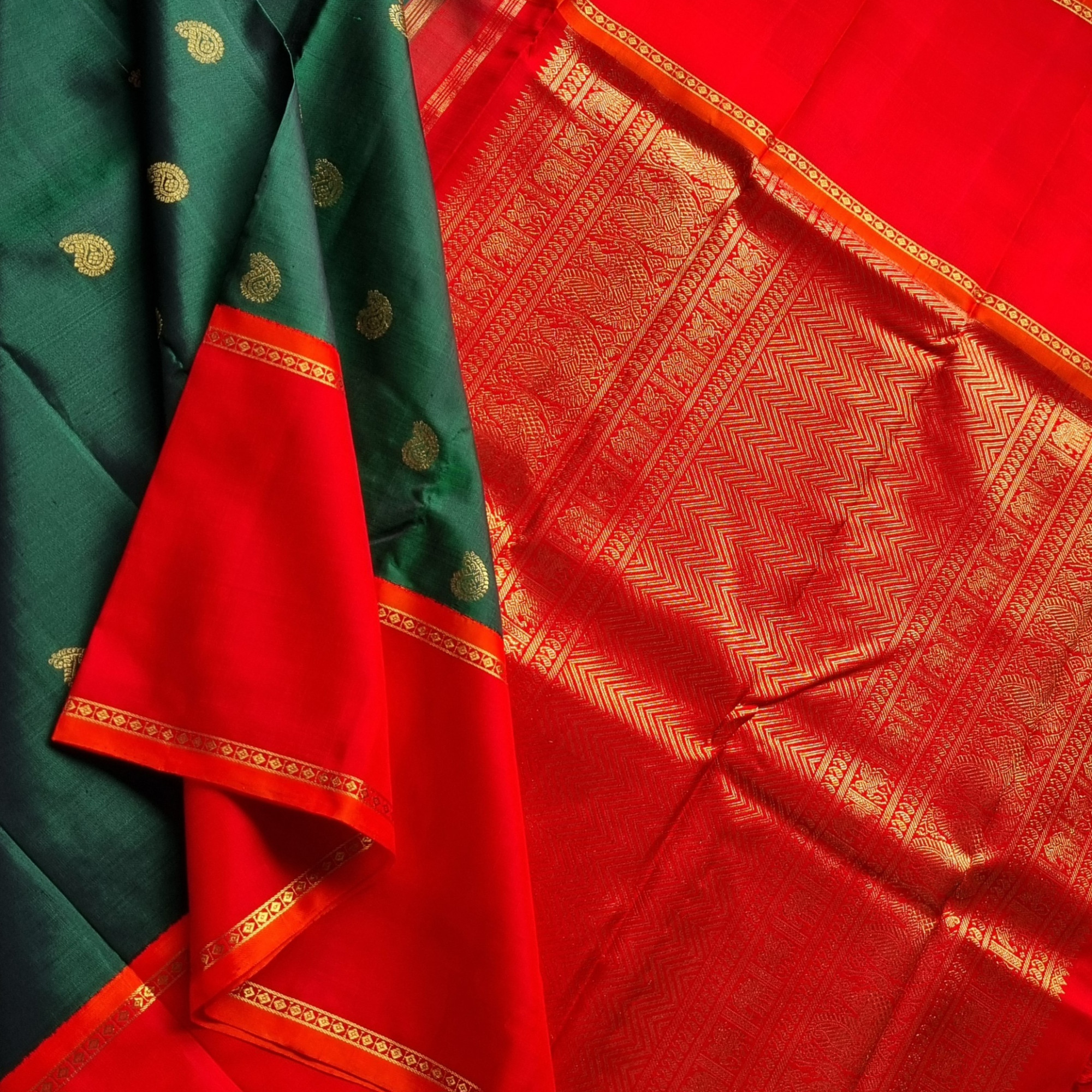Kanjivaram Silk green and red Korvai