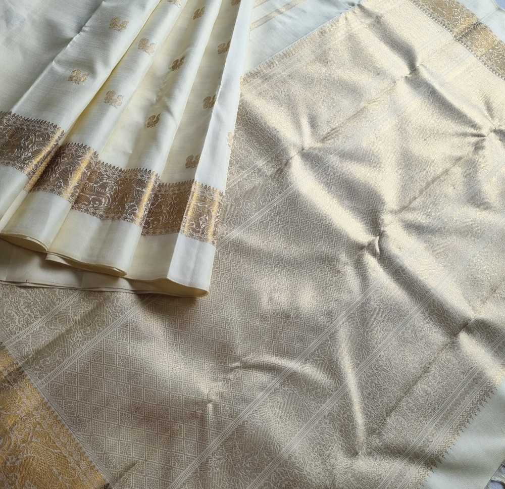 Image of Kanjivaram Silk ivory Beettu pettu