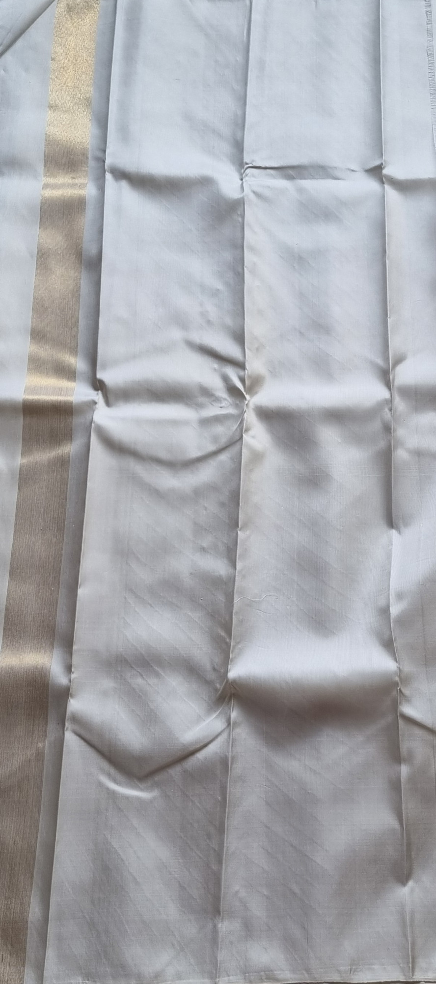 Ivory 8 kol Kanjivaram silk Masterpiece