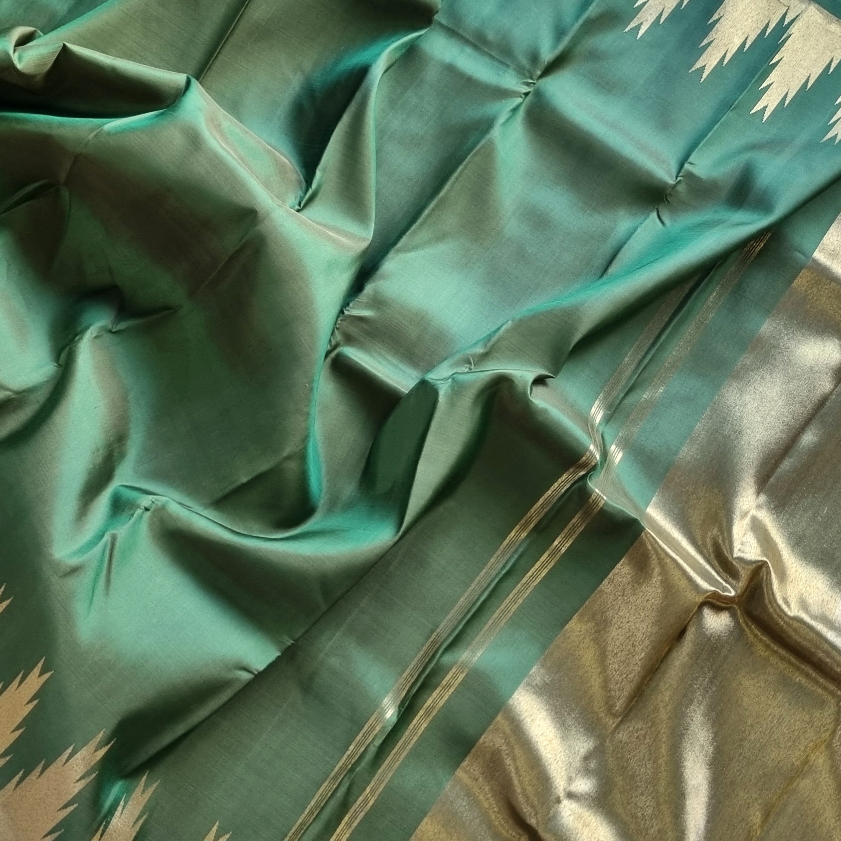 Kanjivaram silk 8 kol moss green