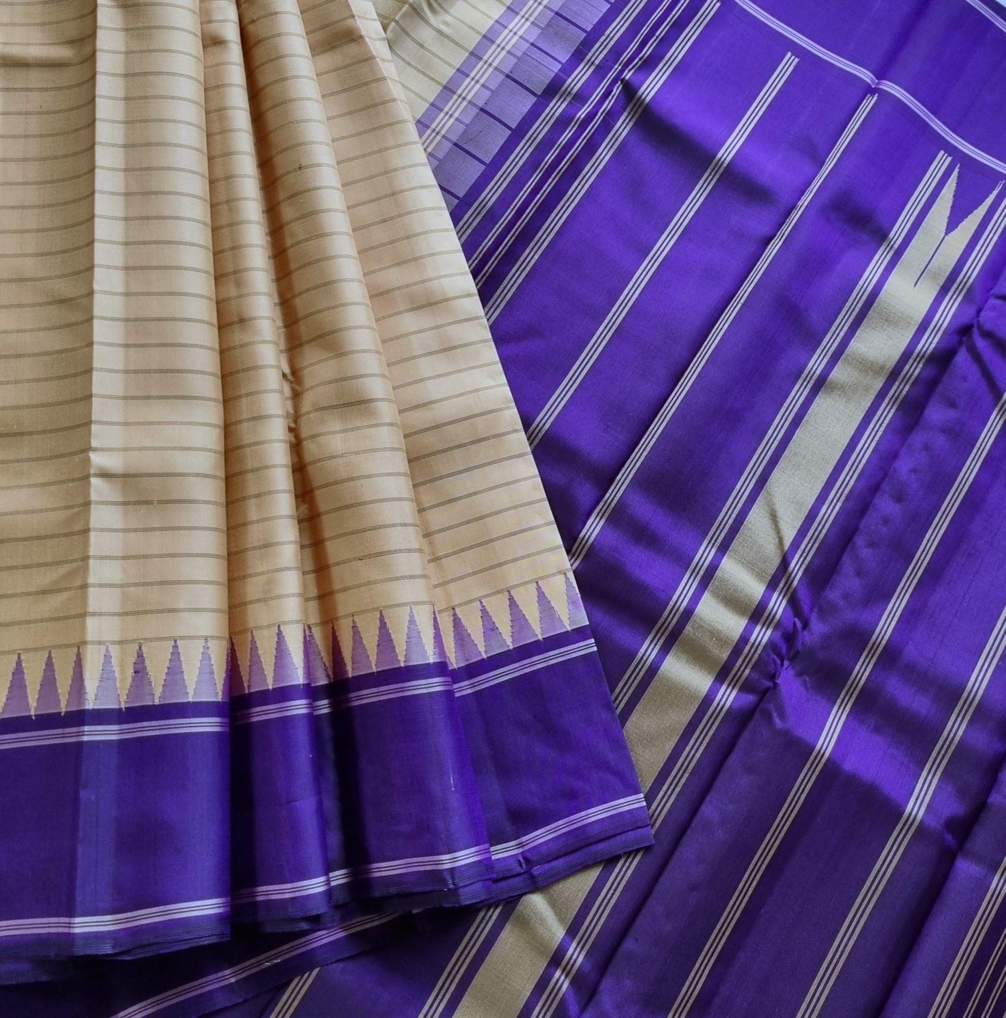 Kanjivaram Silk Korvai elegant beige