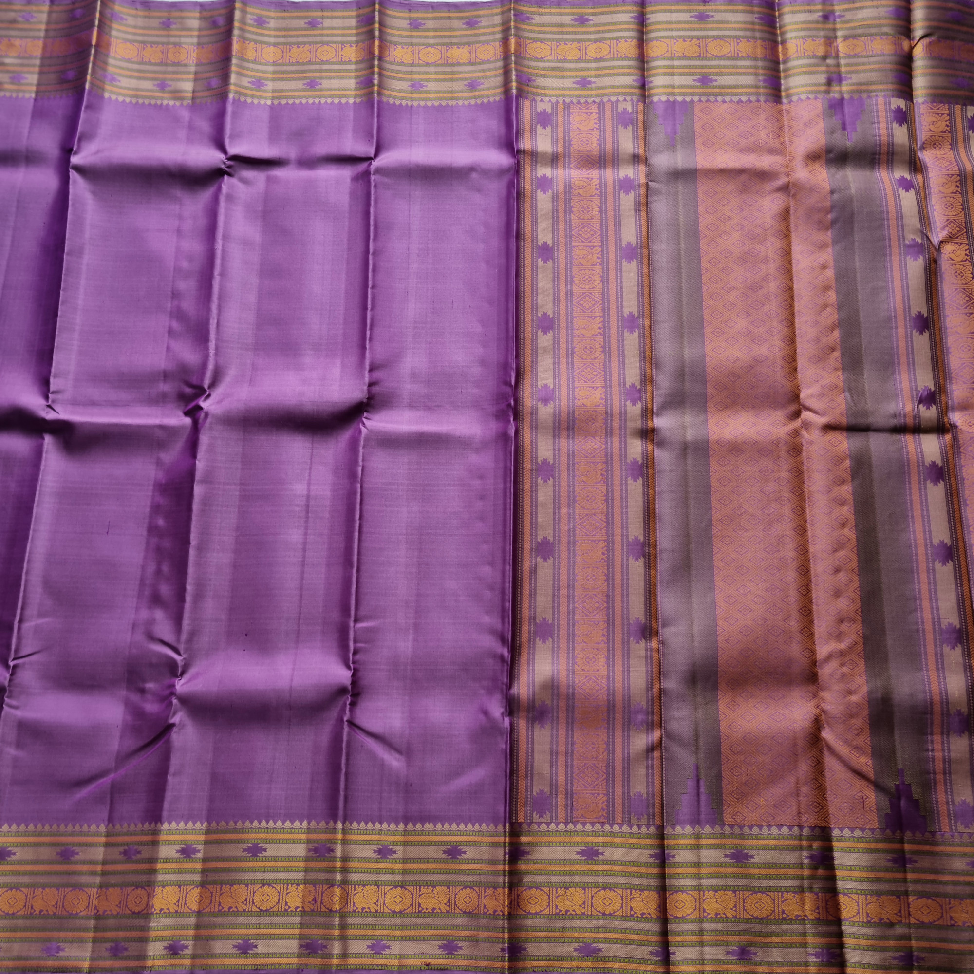 Kanjivaram Silk mauve threadwork