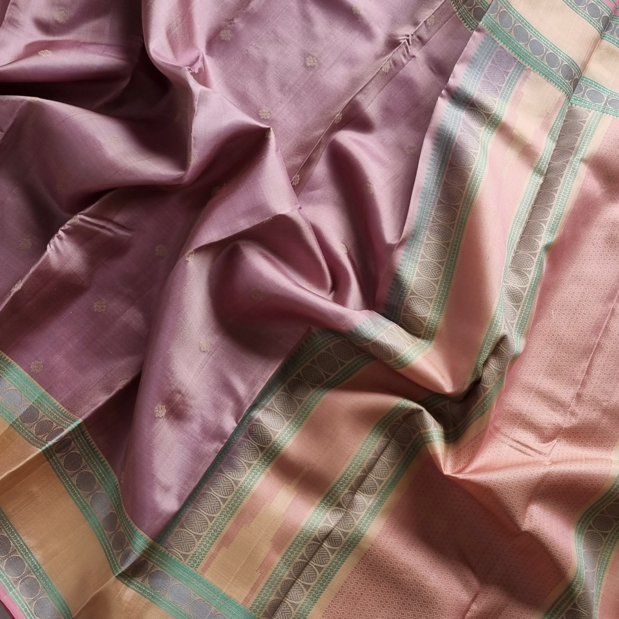 Kanjivaram Silk mauve threadwork