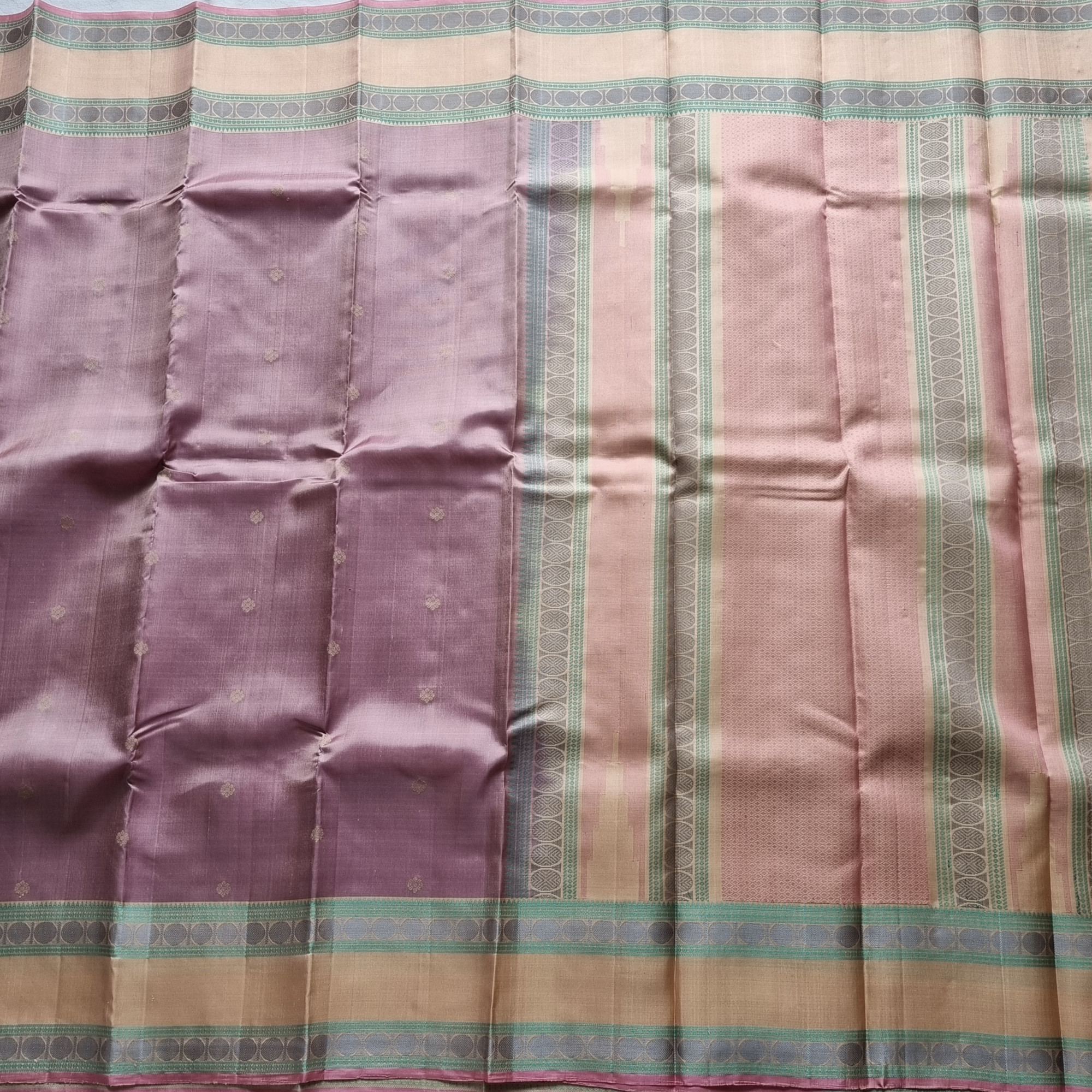 Kanjivaram Silk mauve threadwork