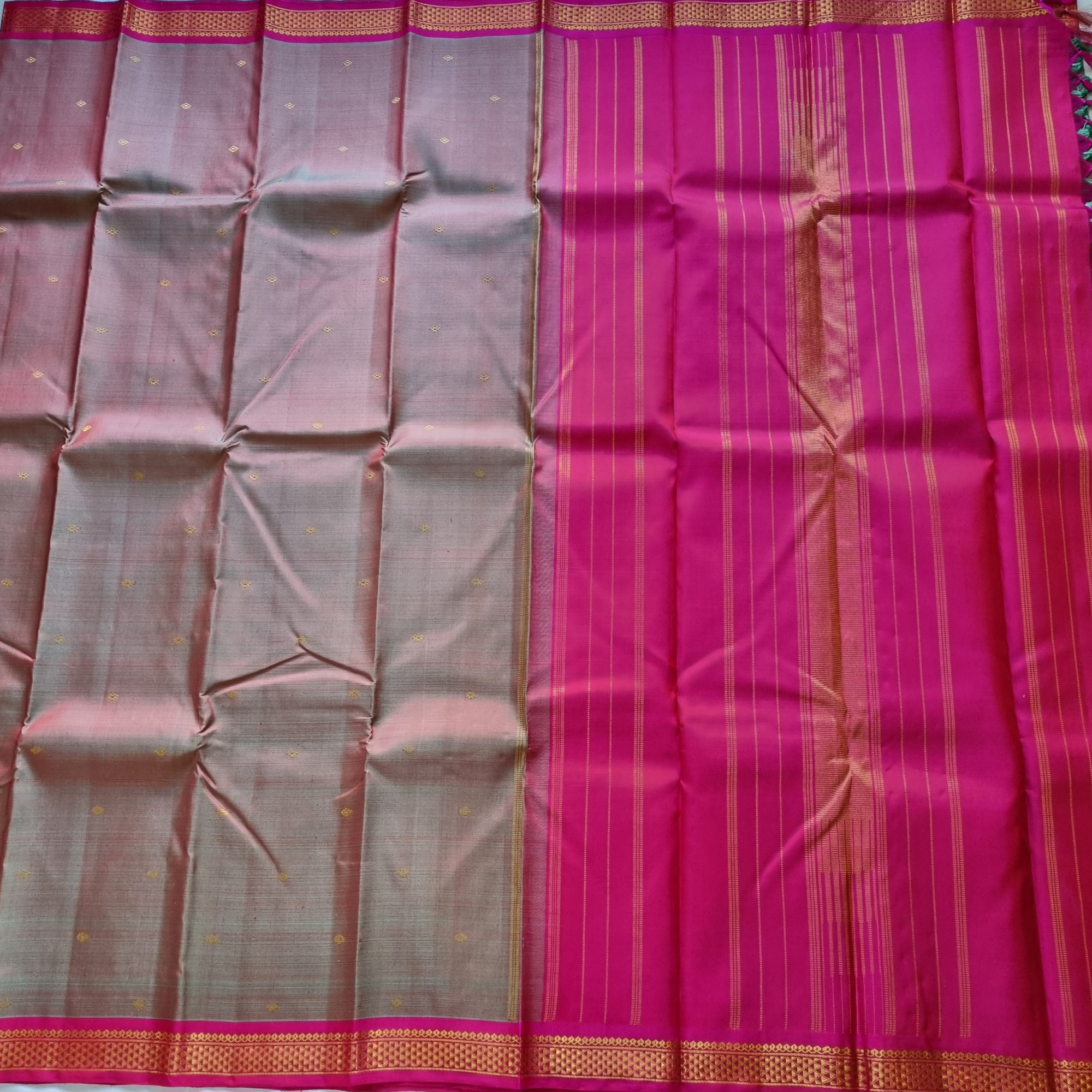 Kanjivaram Silk unique shot shade with arai madam