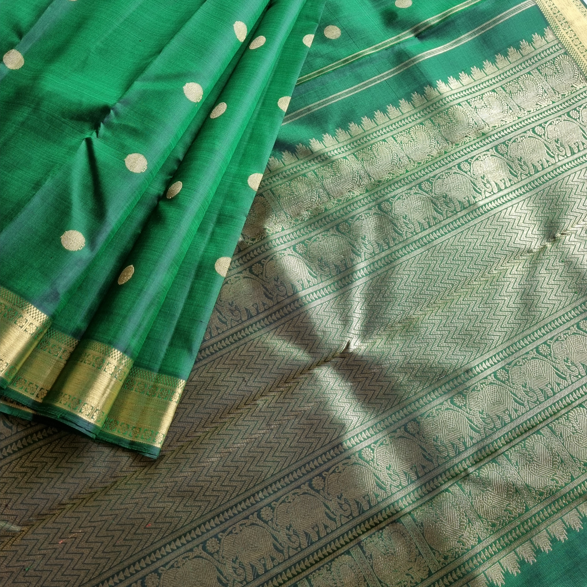Kanjivaram Silk gorgeous green with buttas