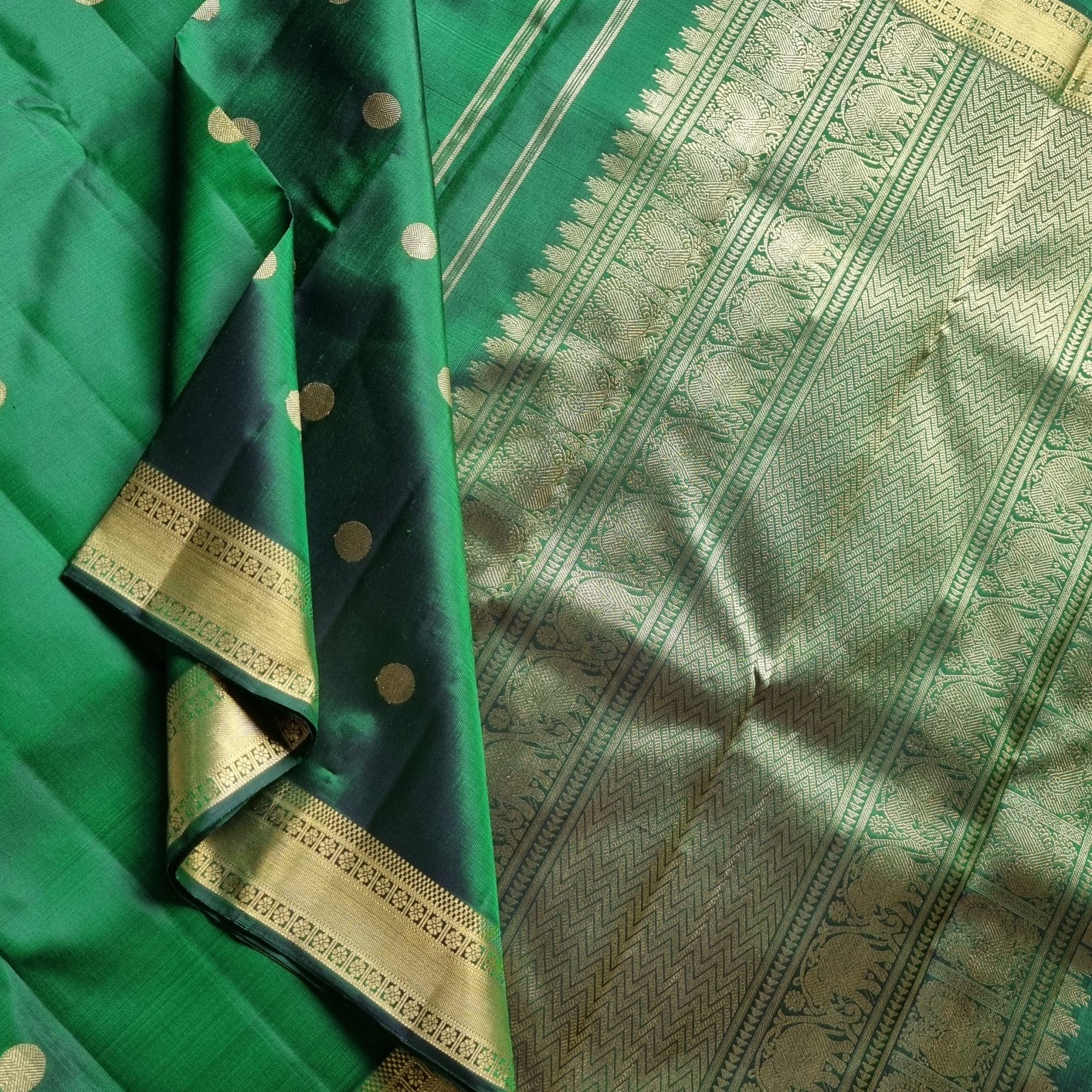 Kanjivaram Silk gorgeous green with buttas
