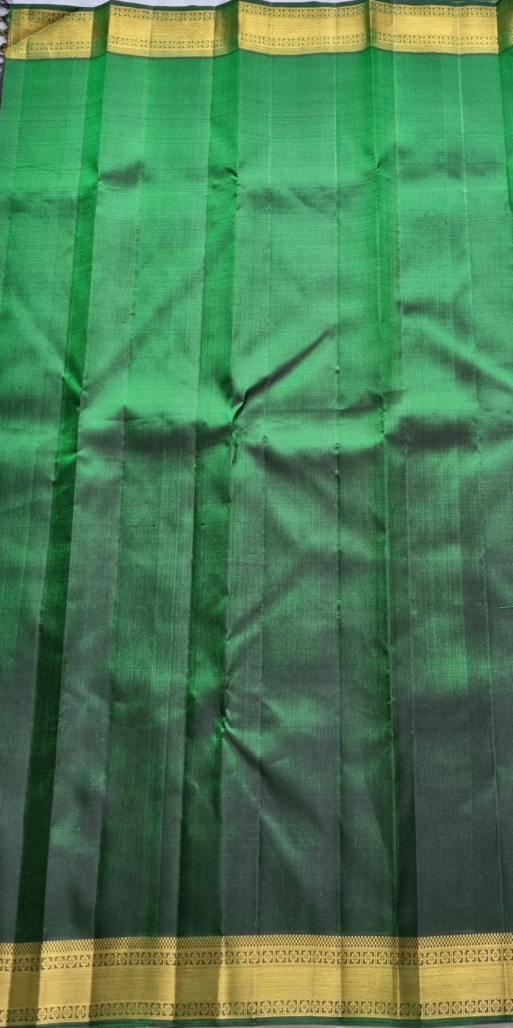 Kanjivaram Silk gorgeous green with buttas