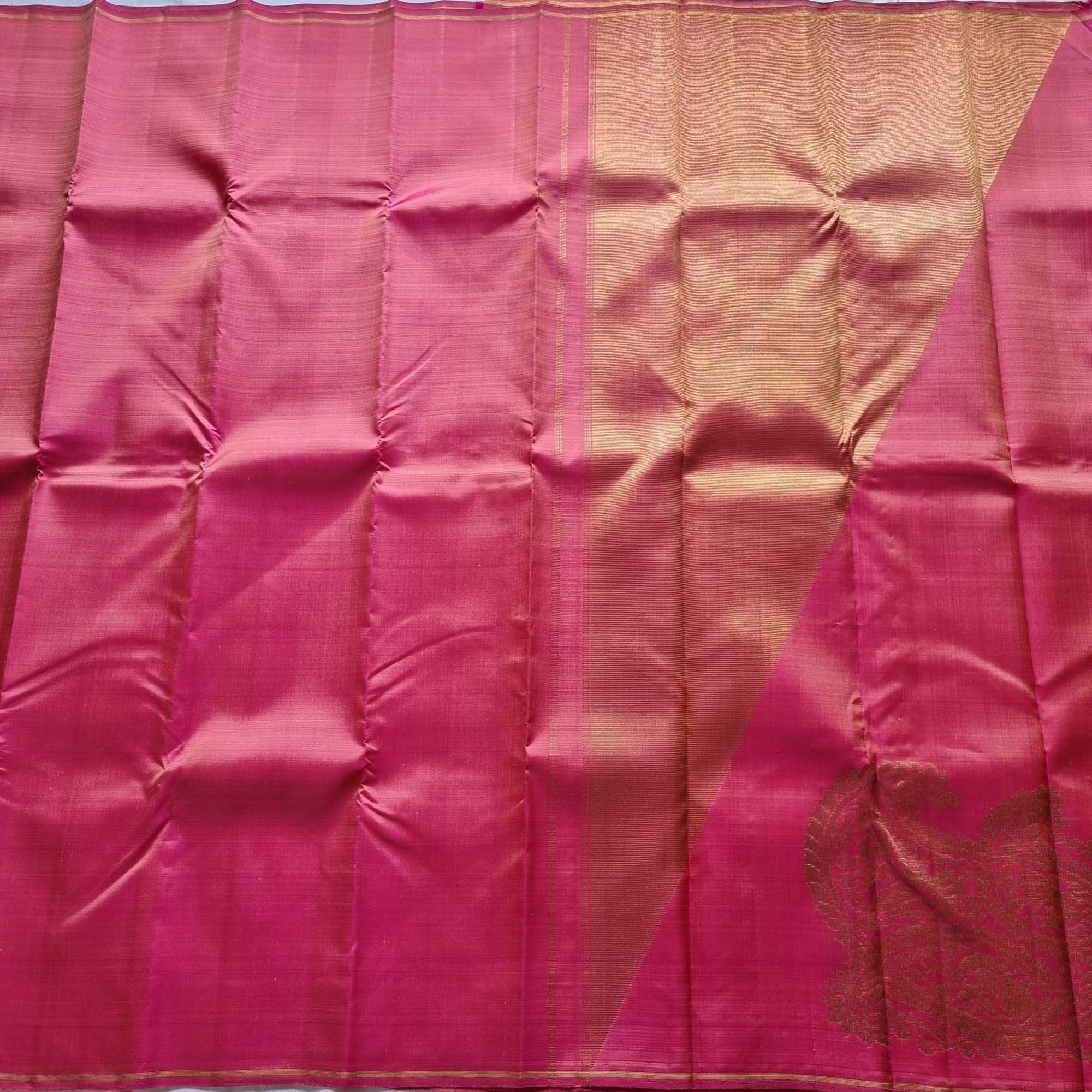 Kanjivaram Silk lotus pink paisley pallu