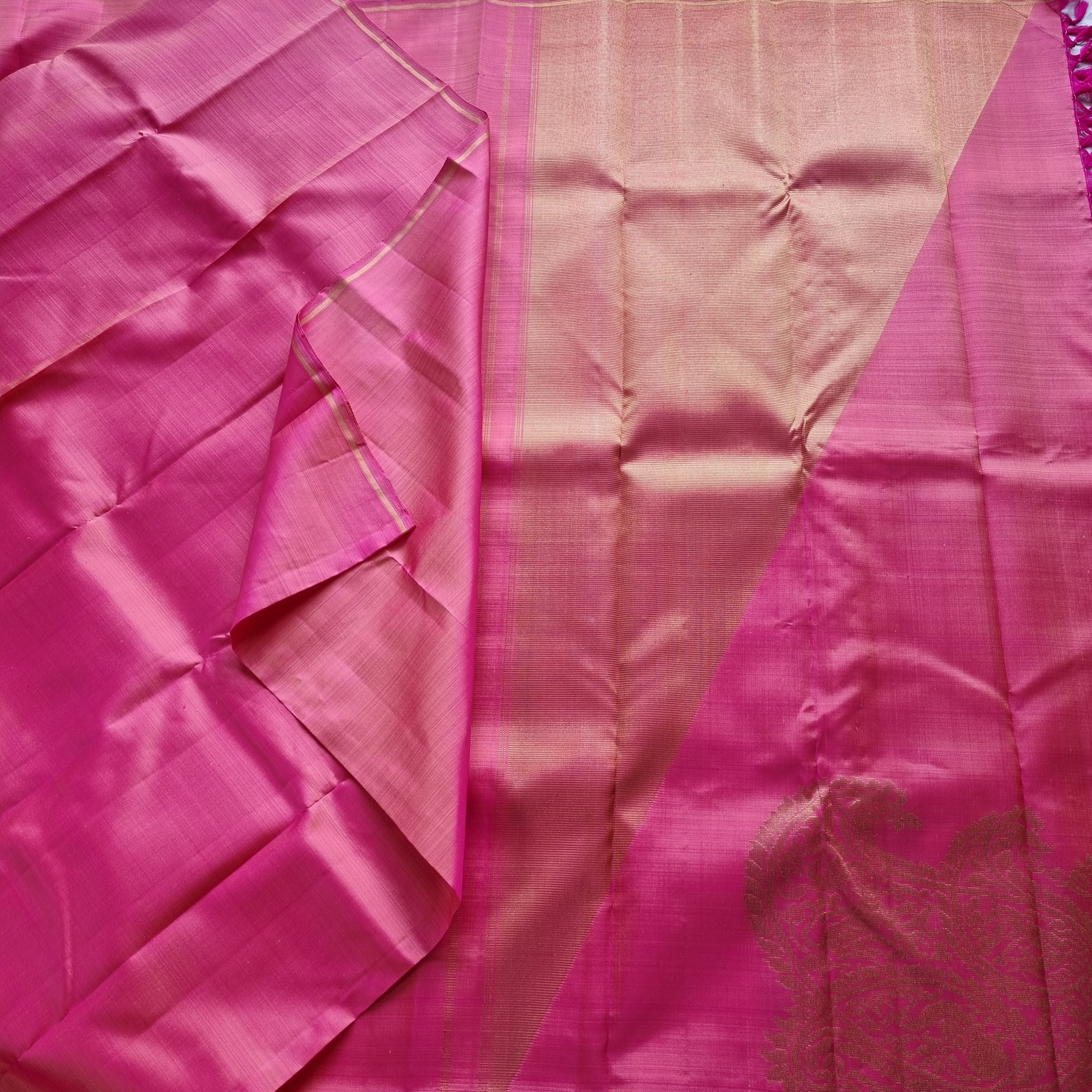 Kanjivaram Silk lotus pink paisley pallu