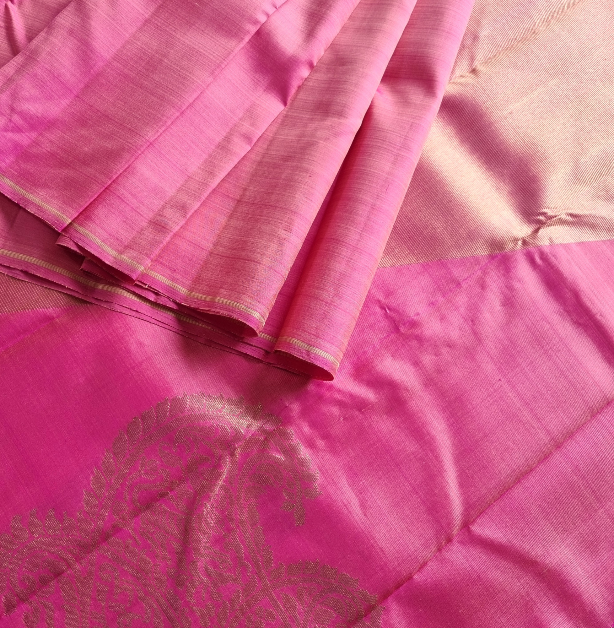 Kanjivaram Silk lotus pink paisley pallu