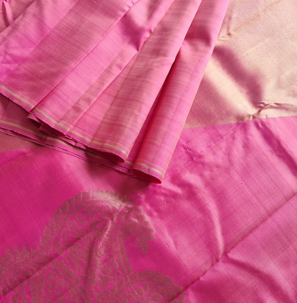 Image of Kanjivaram Silk lotus pink paisley pallu